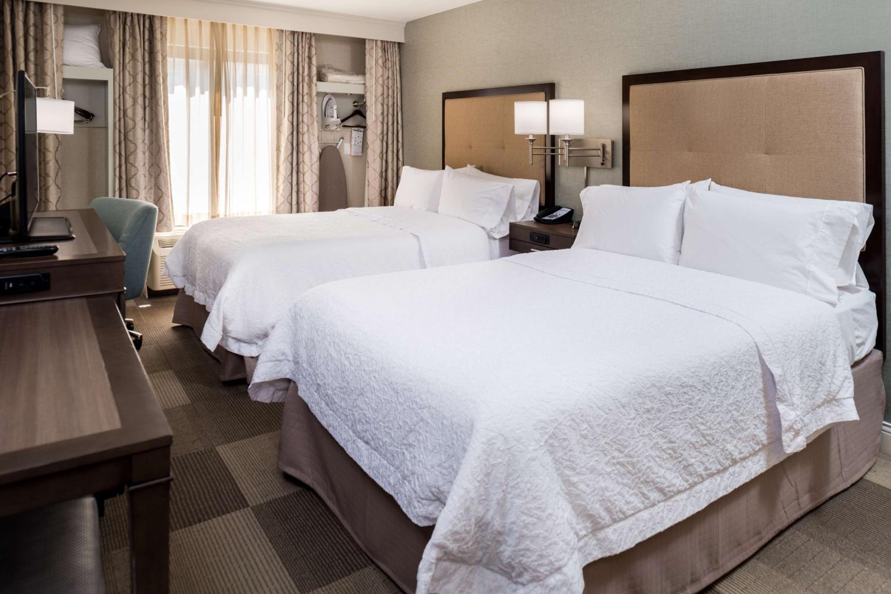 Double Room with Two Double Beds - Non-Smoking