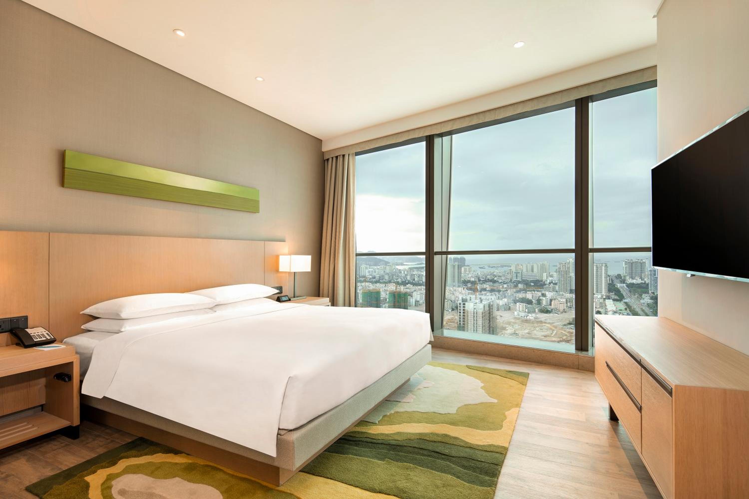 King Room with Sofa Bed and Ocean View