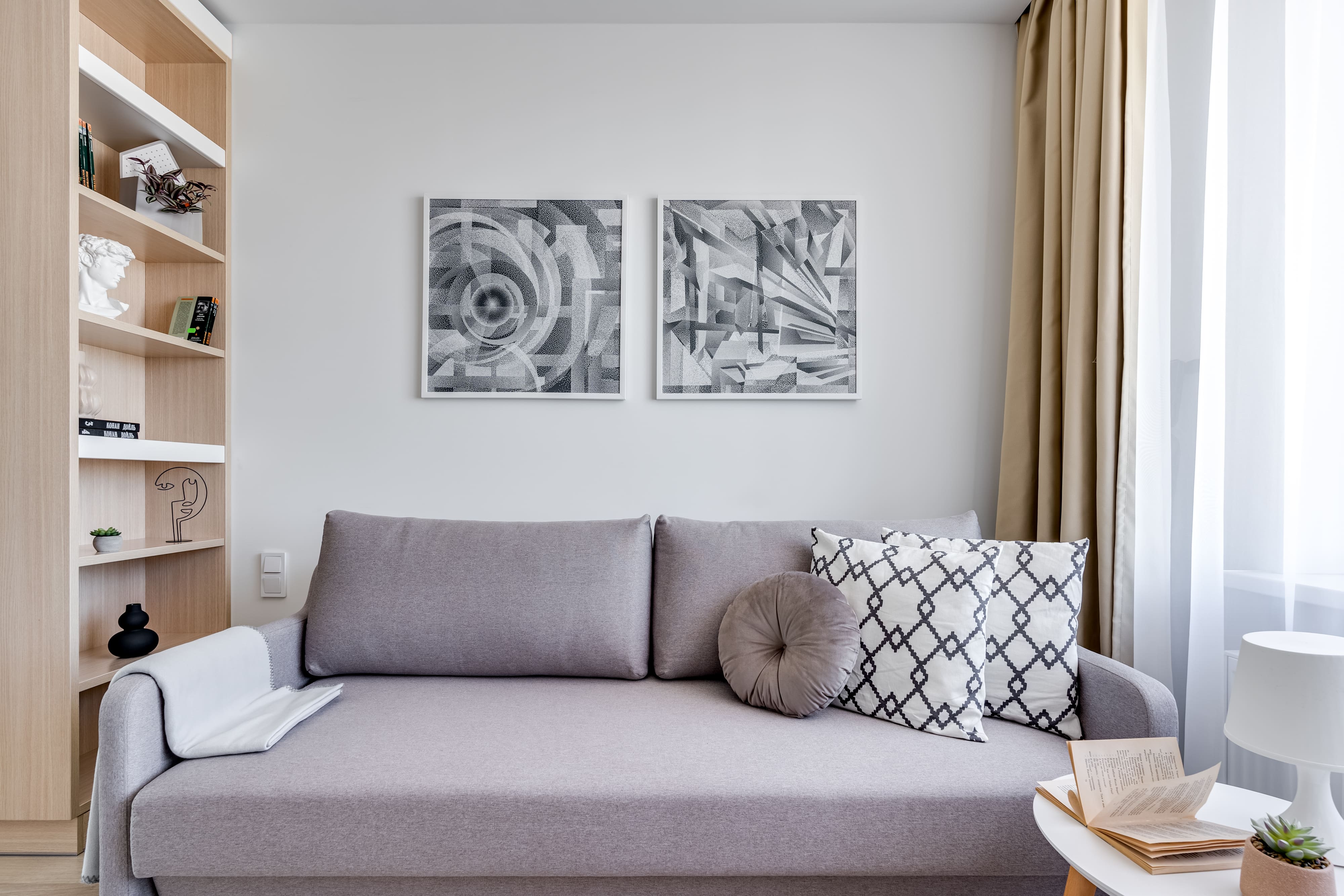 Mint's Apartment с двухместным диваном