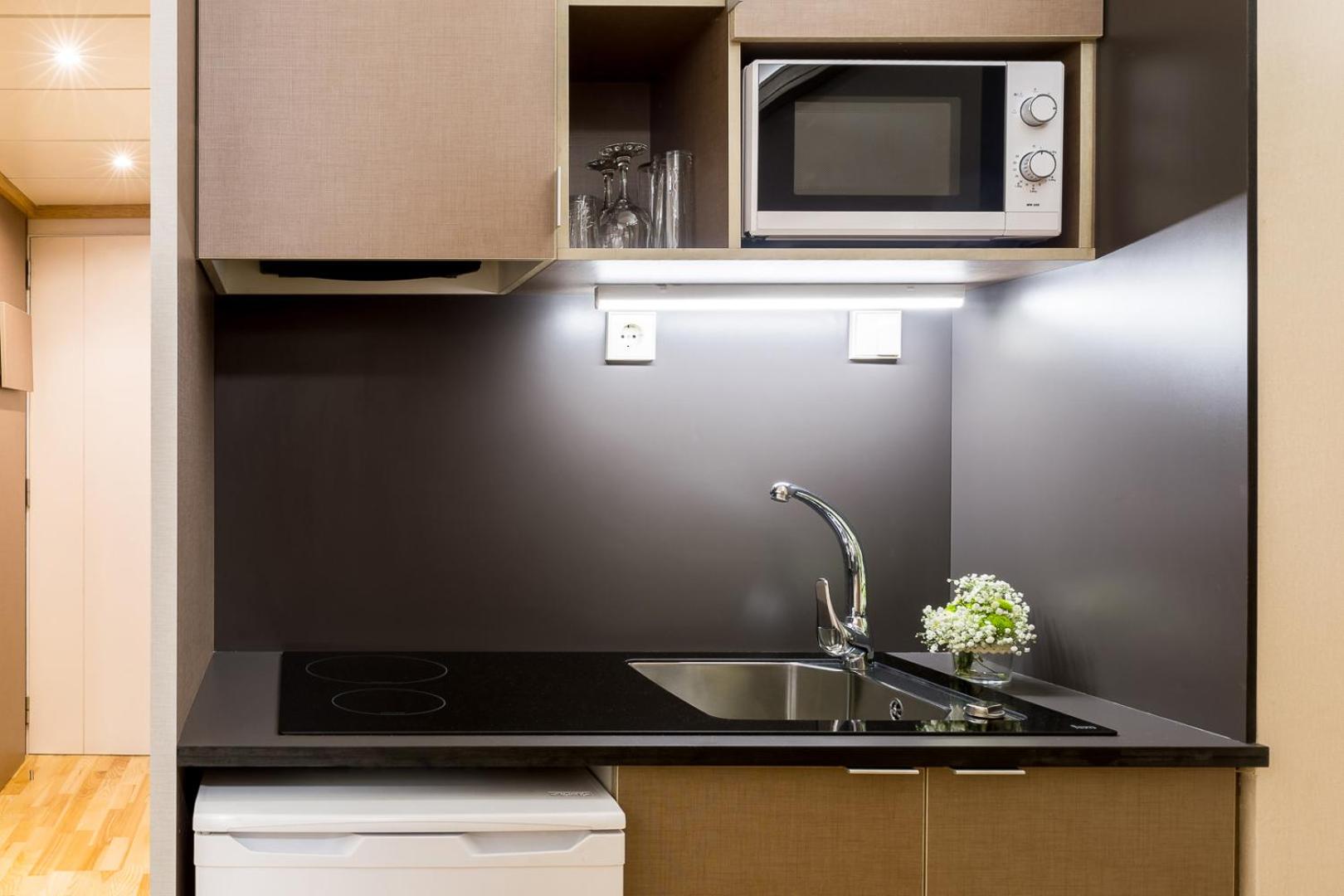 Suite with Kitchenette