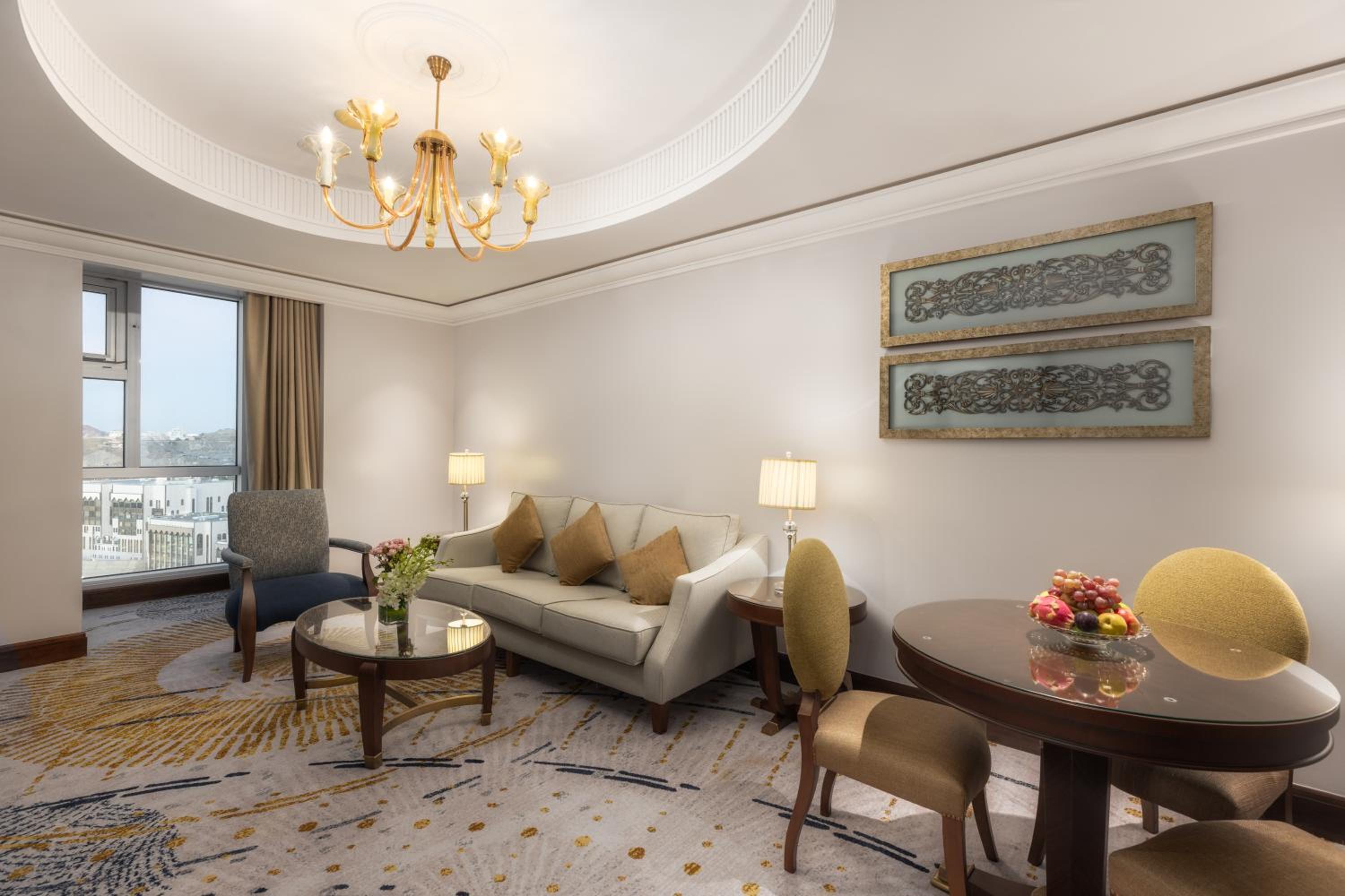  Deluxe One Bedroom Suite Partial Kaaba View