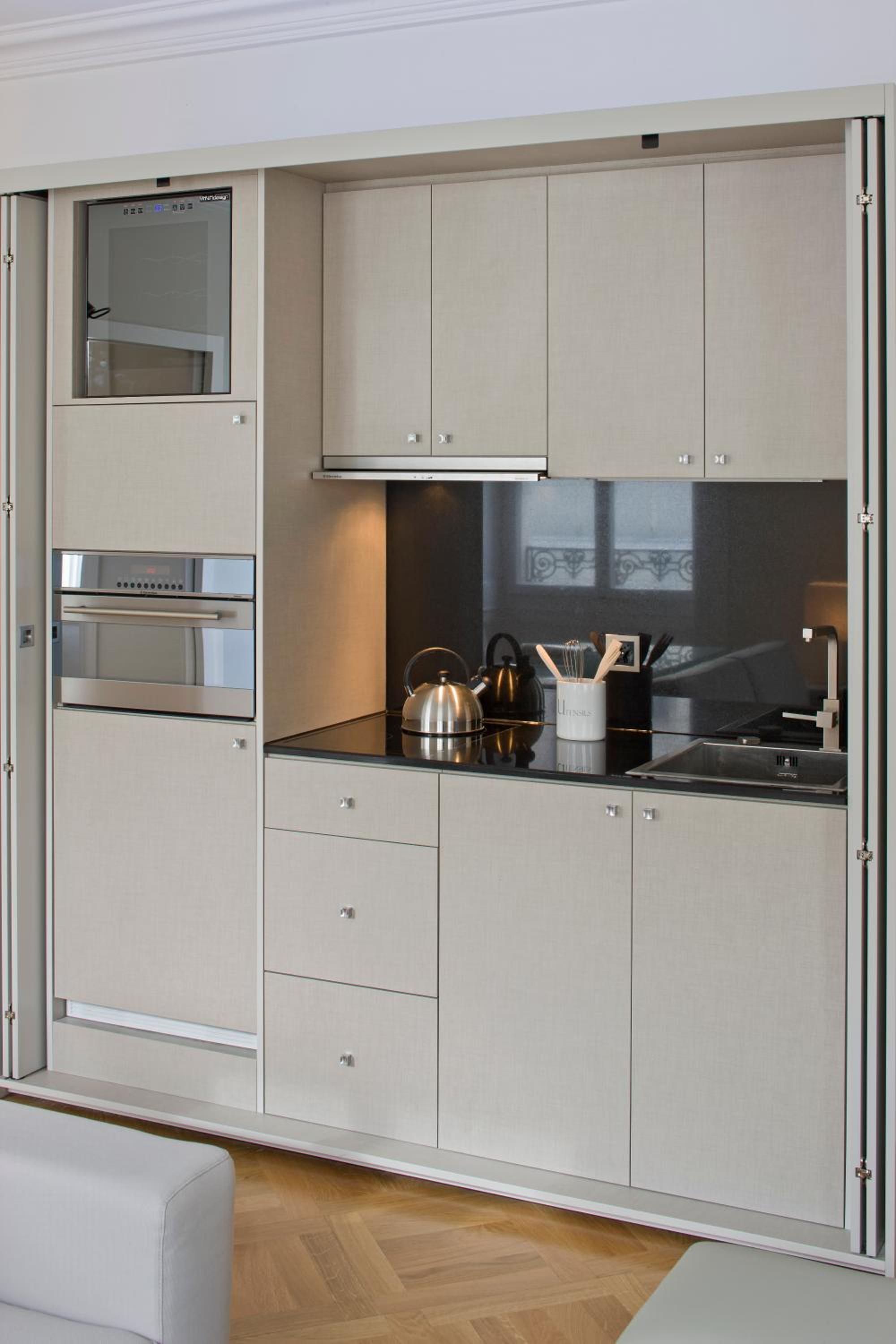 Deluxe One-Bedroom Apartment - Air-conditioned -  60 sqm