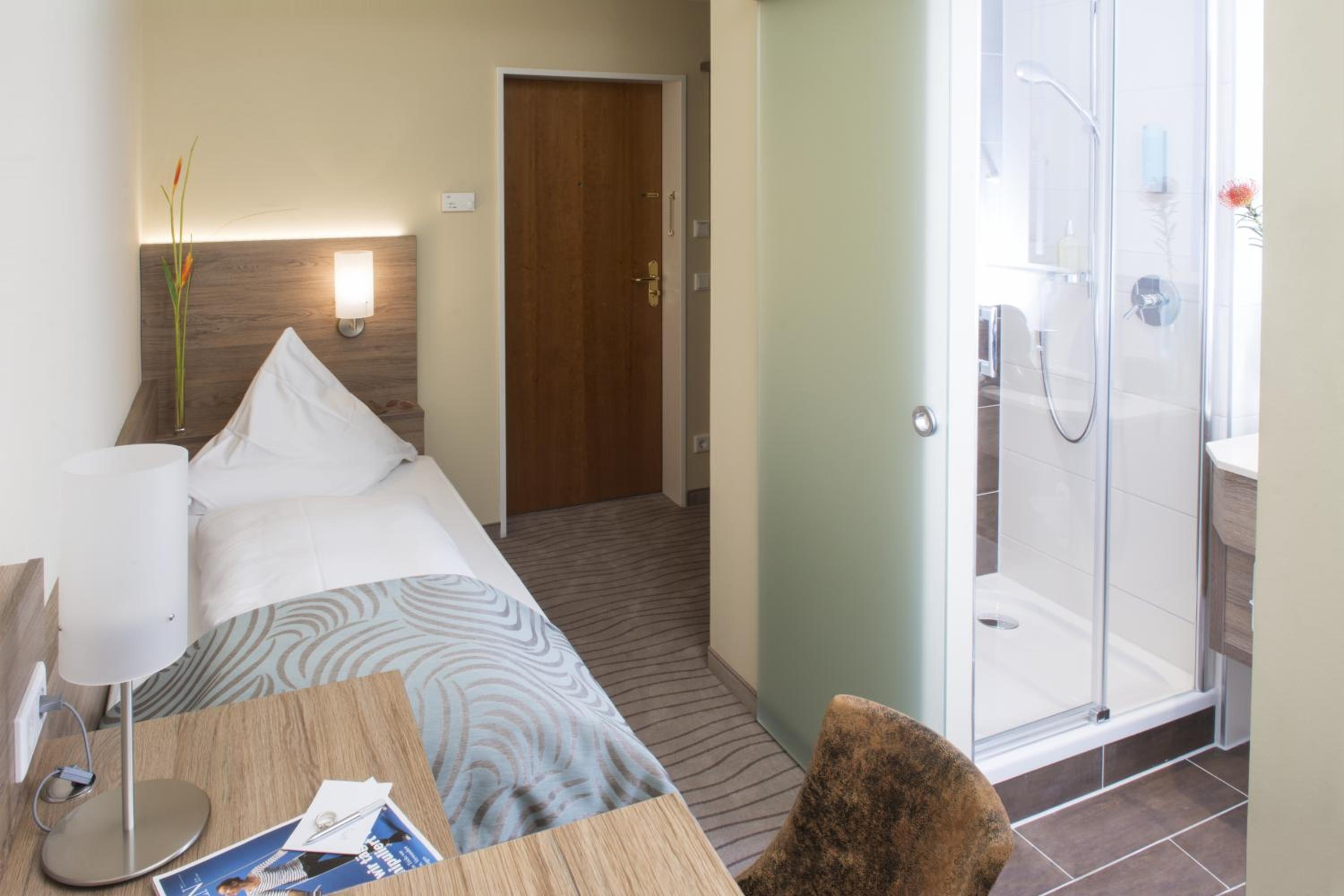 Single Room with Air Conditioning