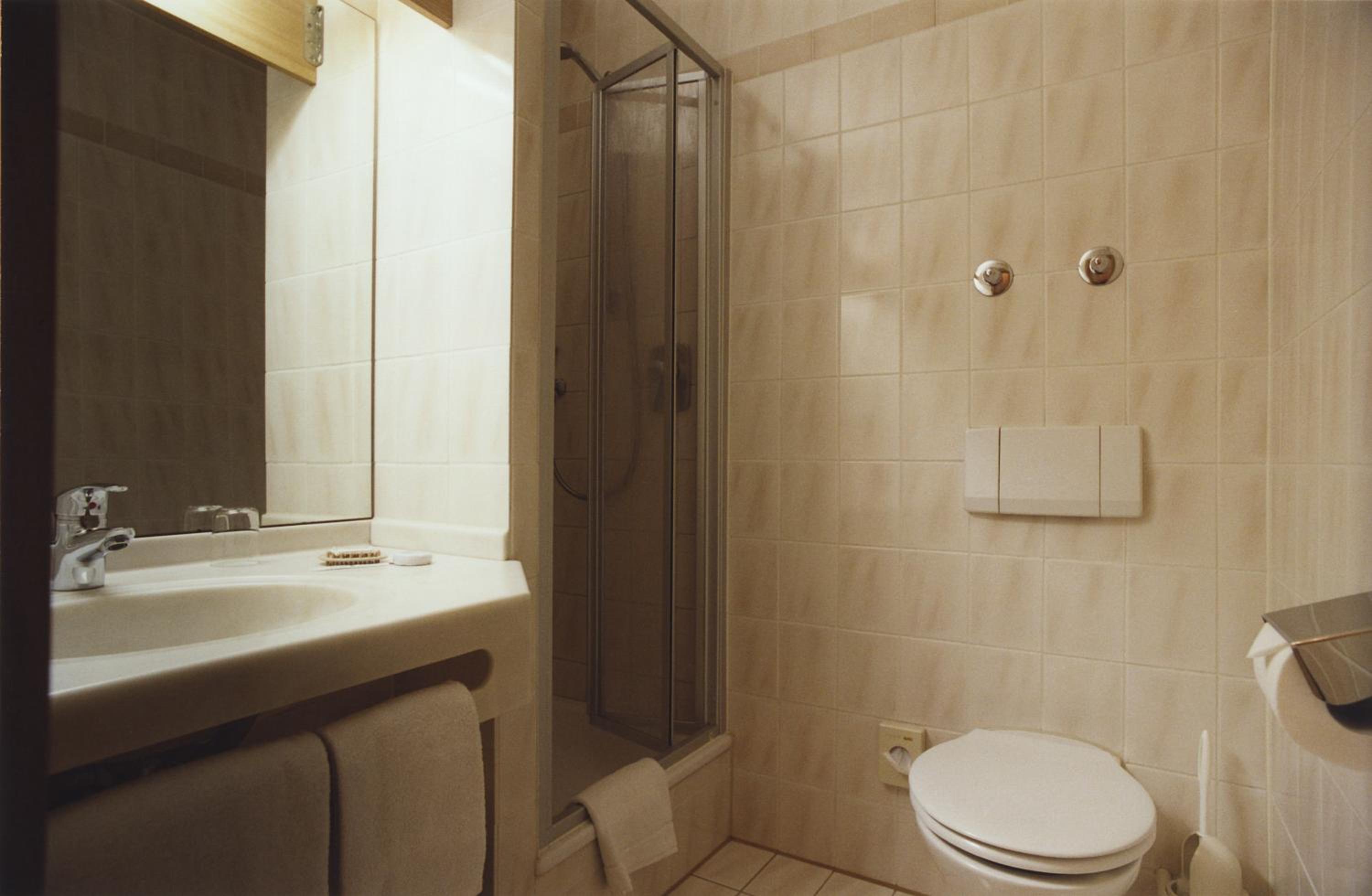 Standard Family Room with Connecting Door