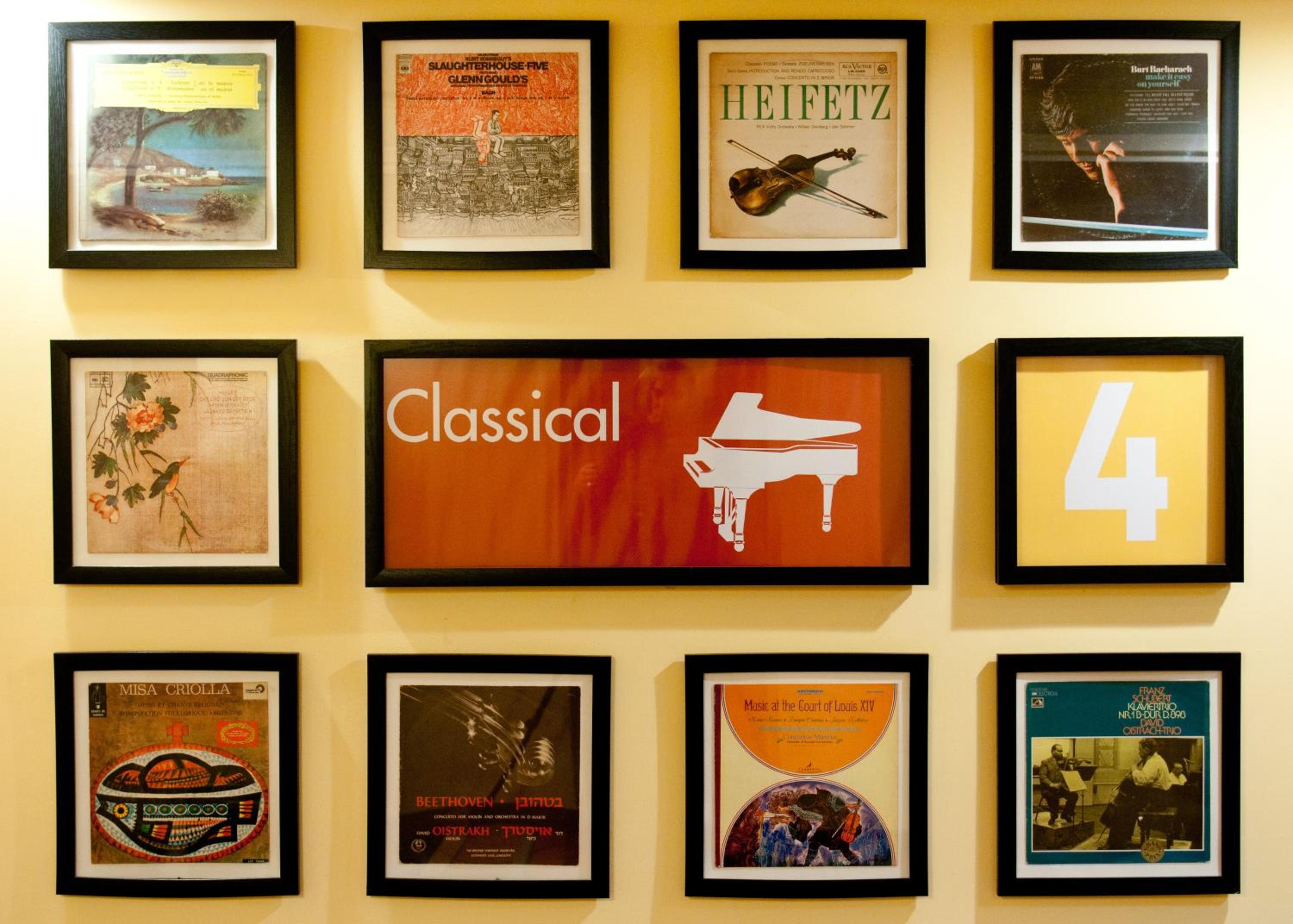 Double or Twin Room with Sea View