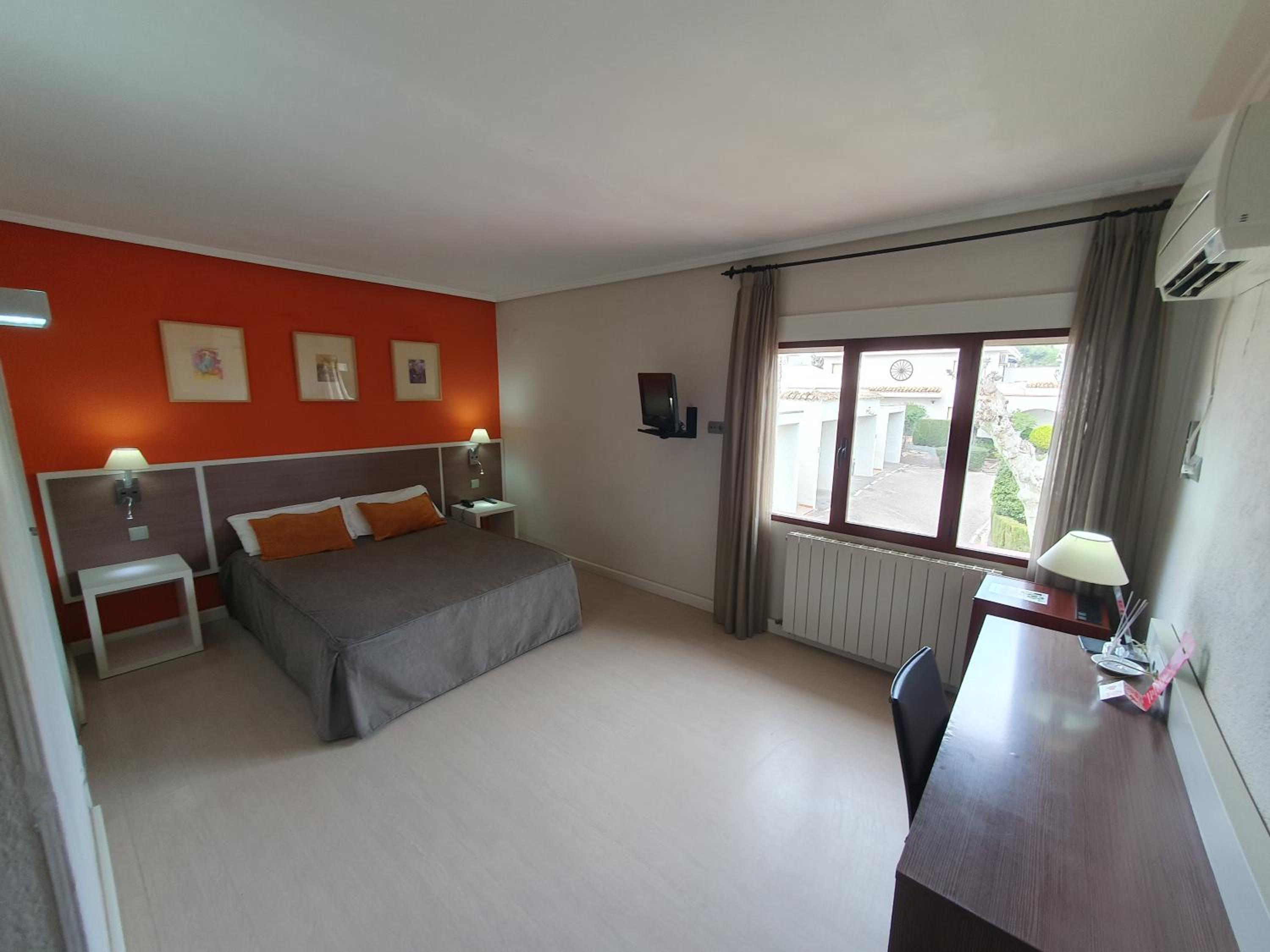  Double Bed Room with Terrace.