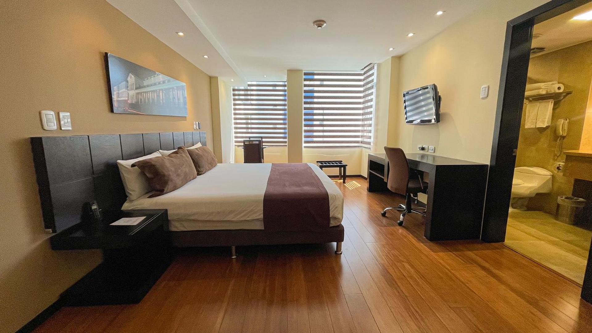 Deluxe King Room