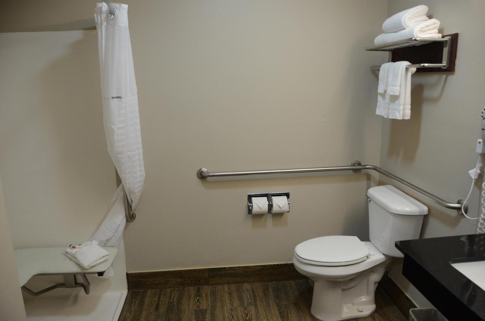 King Room - Mobility Access/Non-Smoking