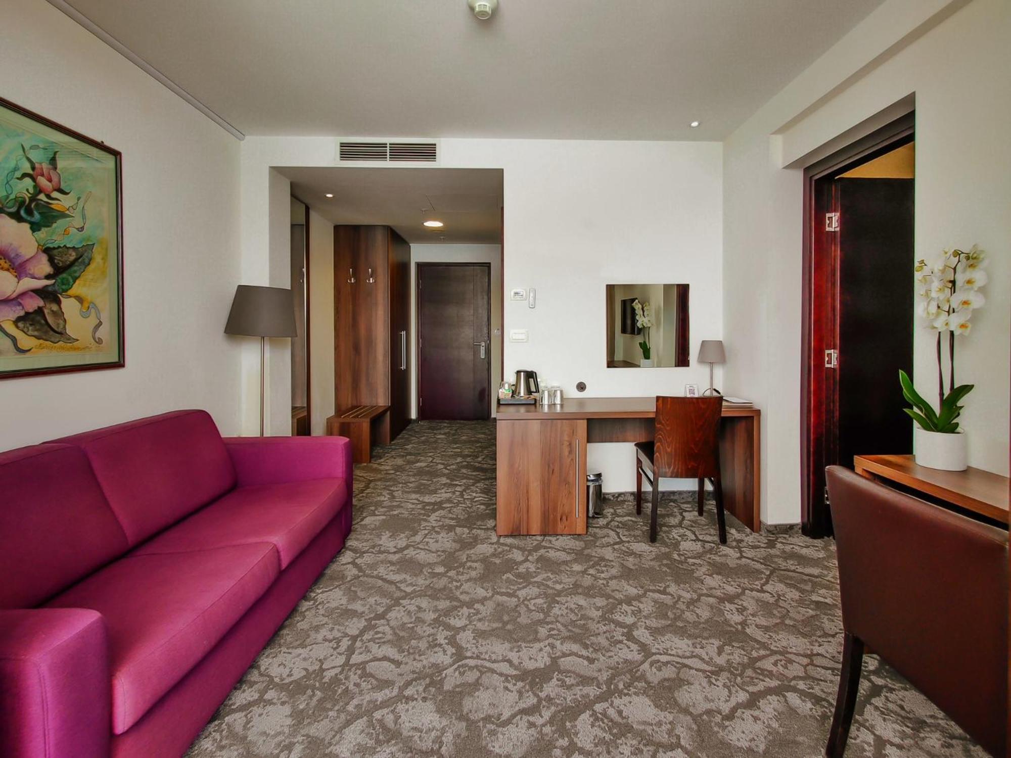 Two-Bedroom Suite with Terrace and Sea View