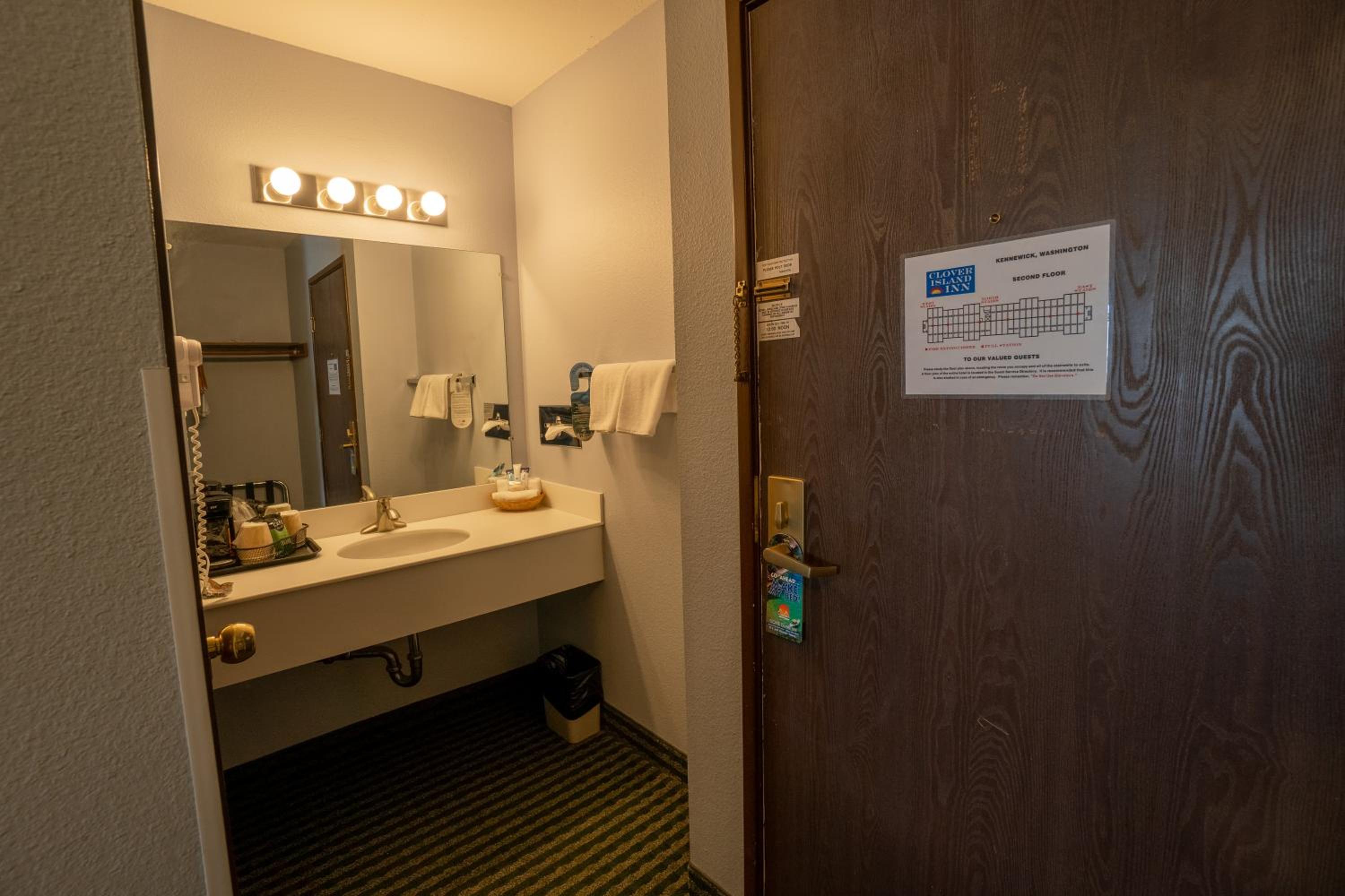 Queen Room with Two Queen Beds with River View