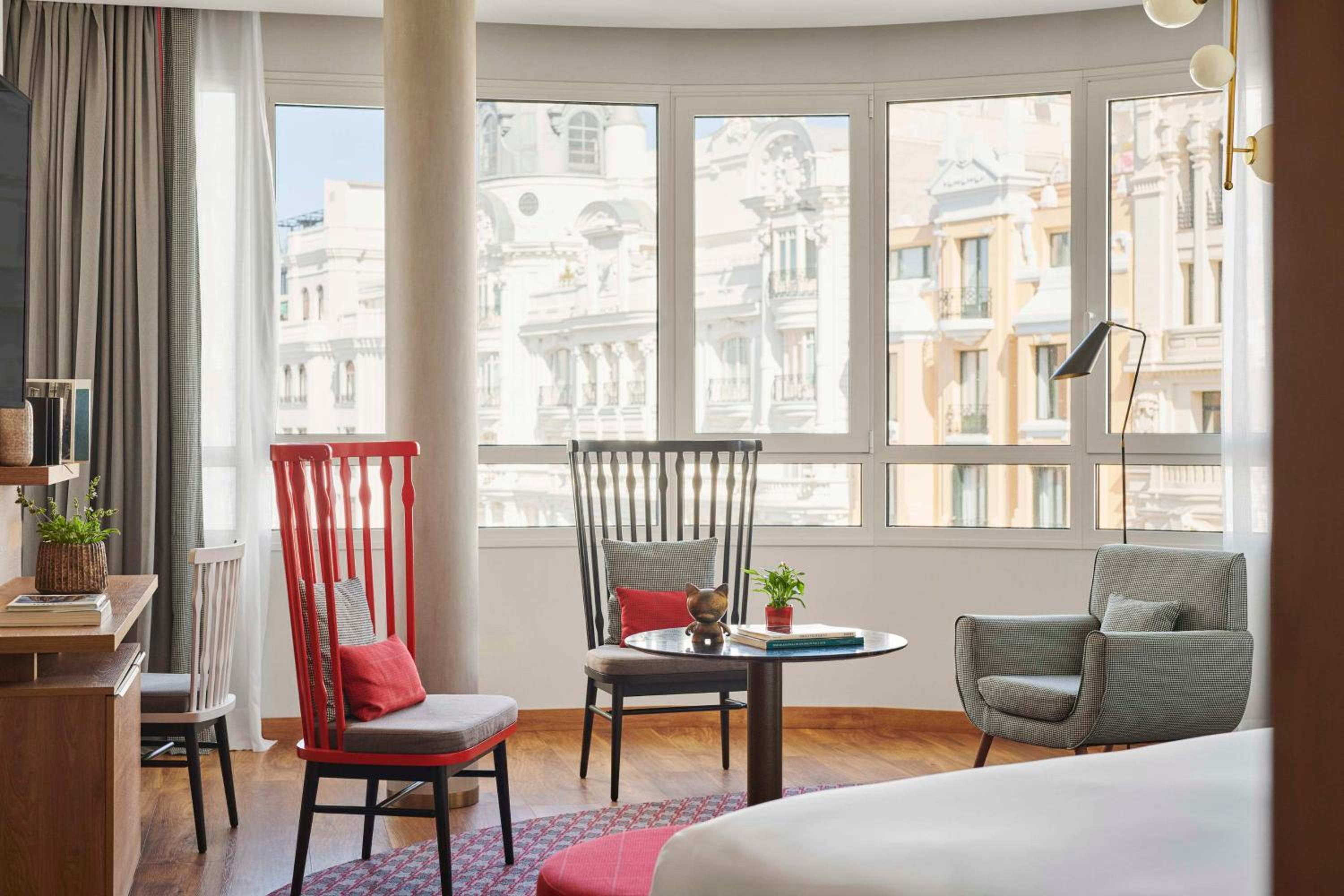 Junior Suite with Gran Via View