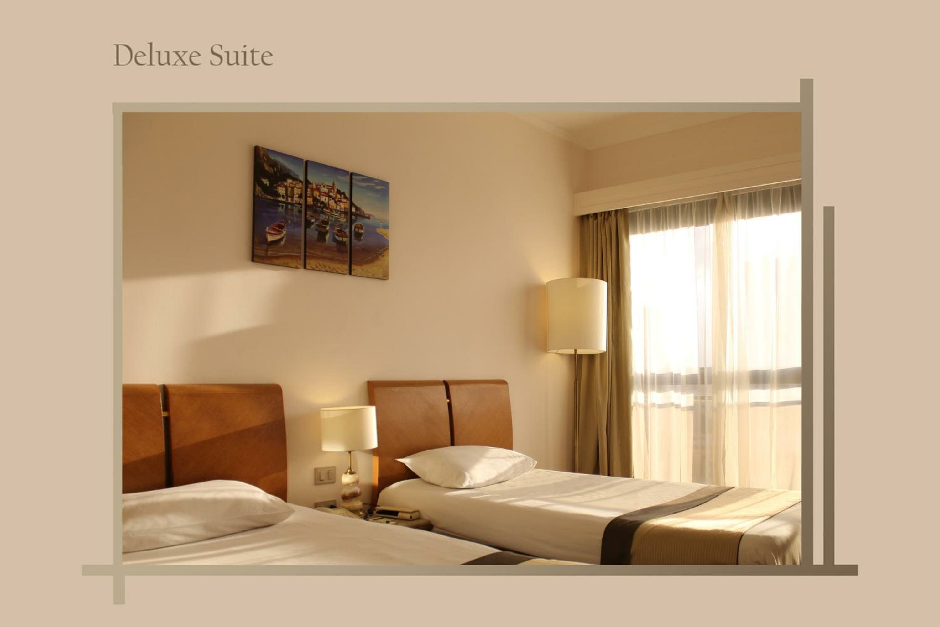 Deluxe Suite