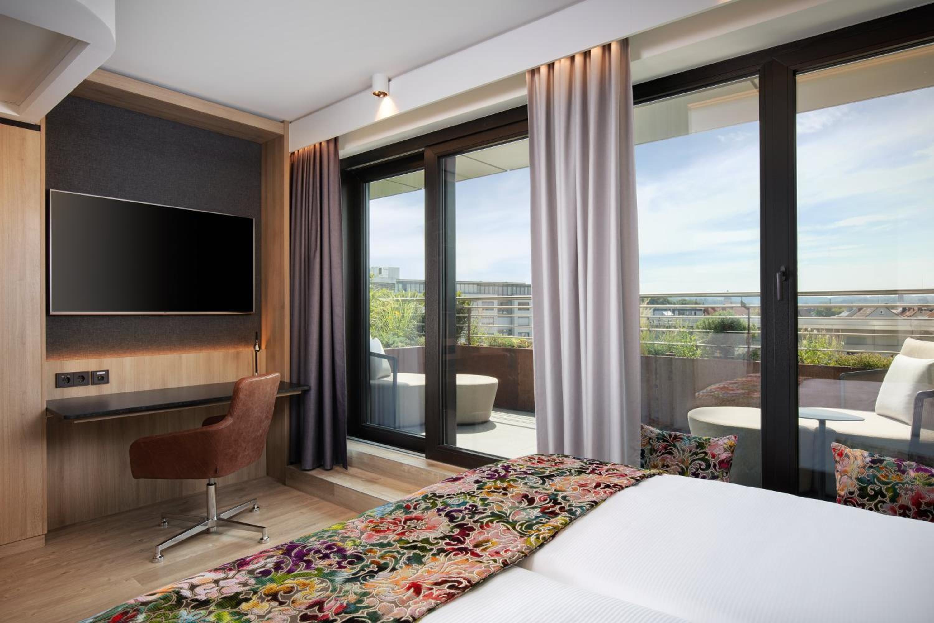 Premium King Room with Balcony