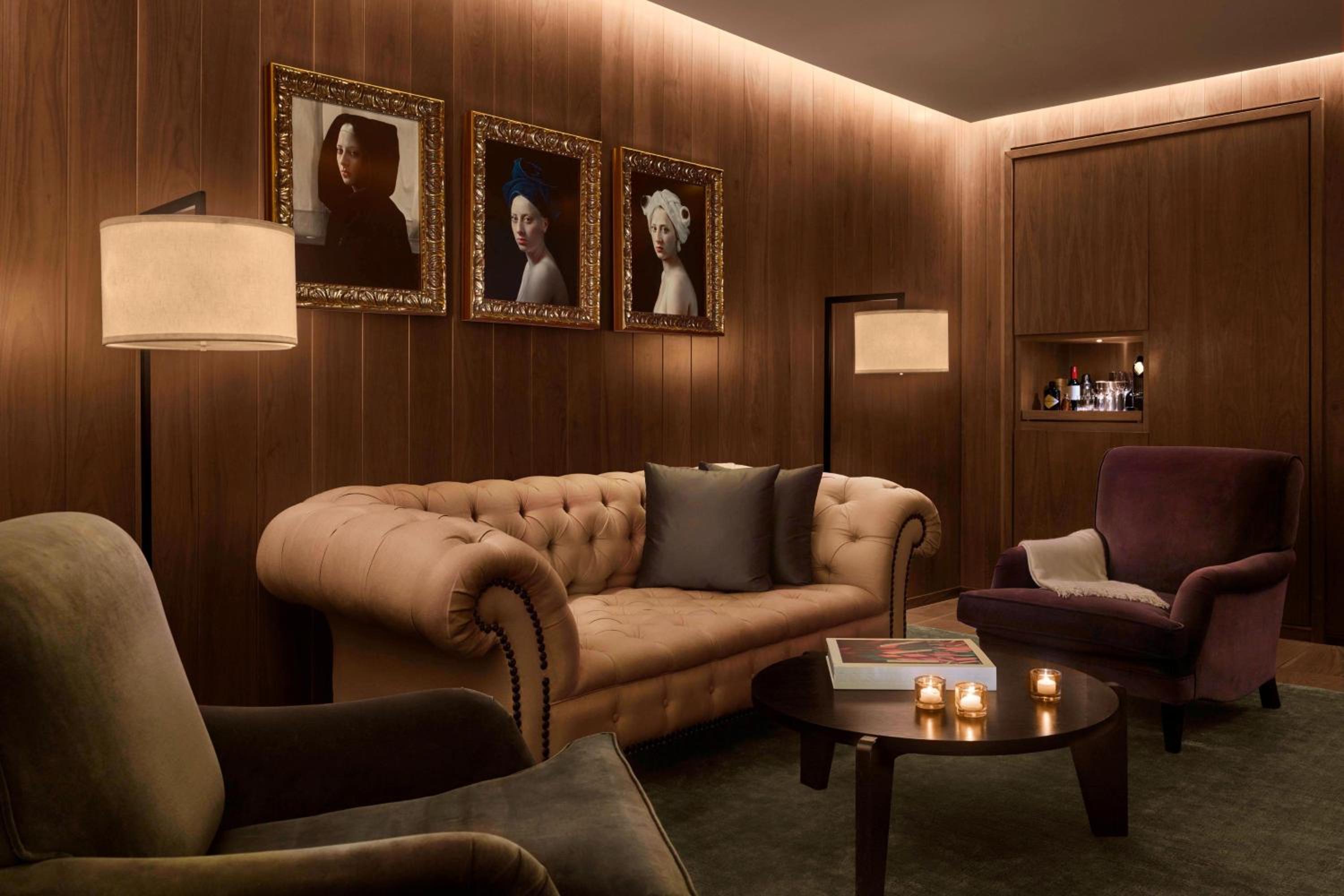 One Bedroom Suite with King Bed