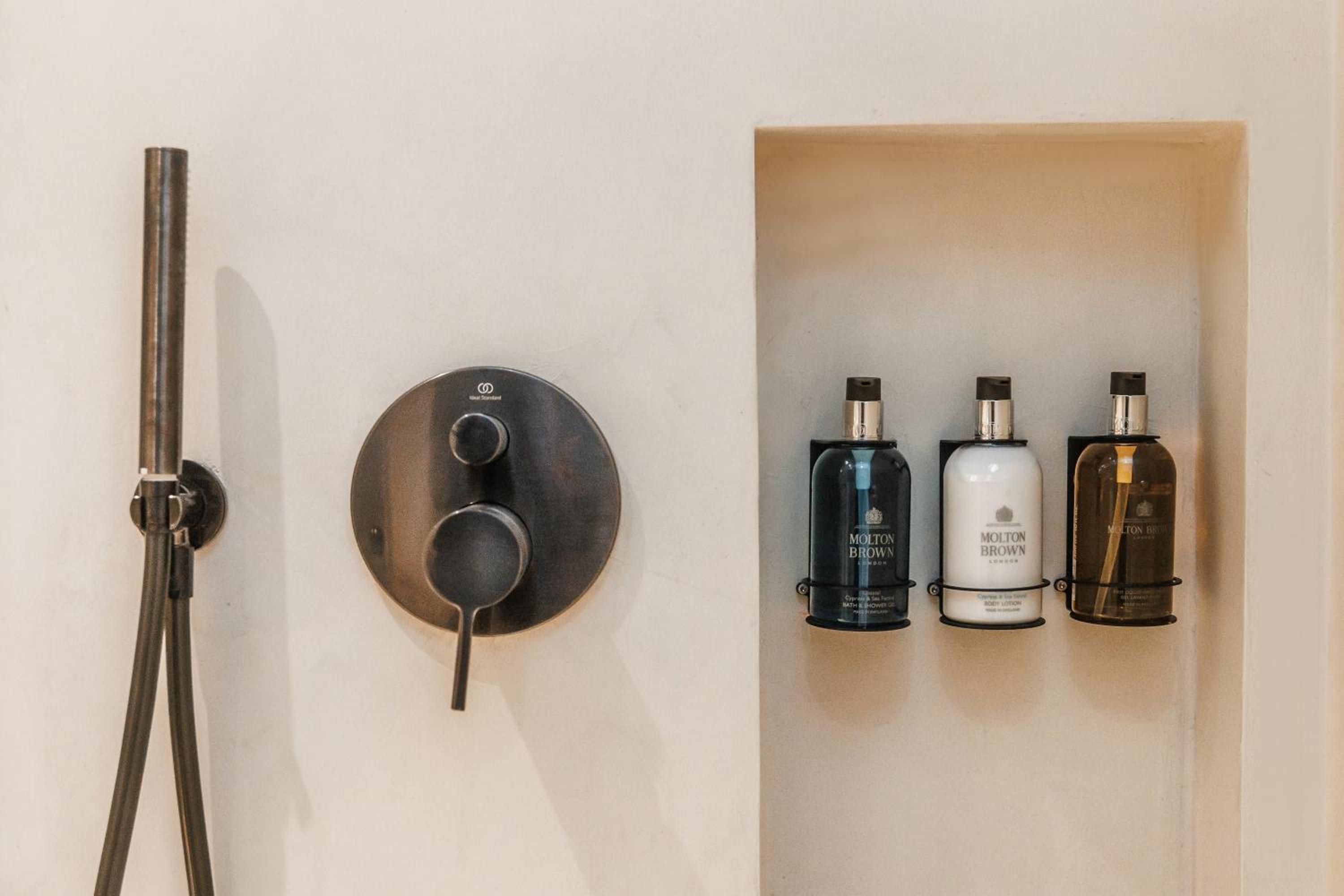 Magnolia Superior Room No Balcony