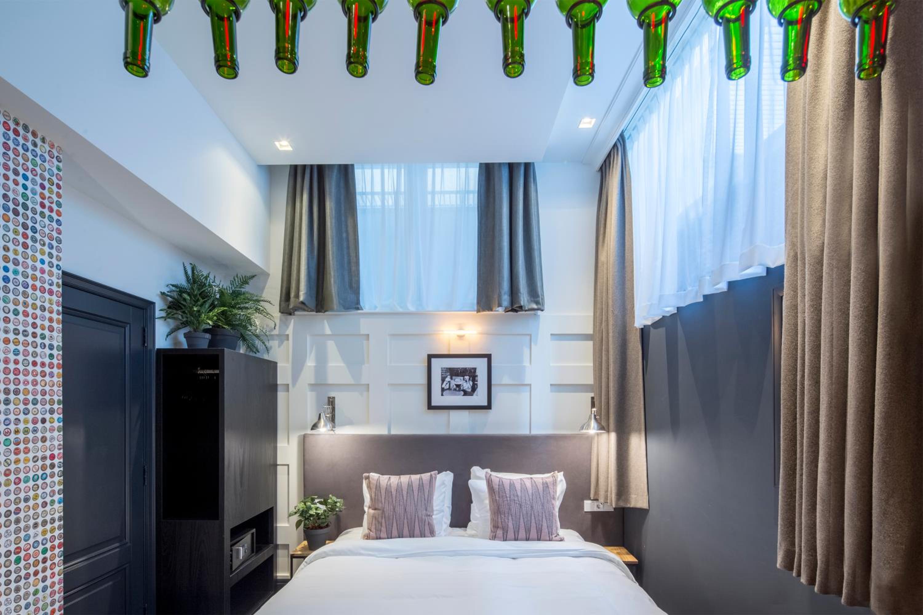  Deluxe Cellar Triple Room