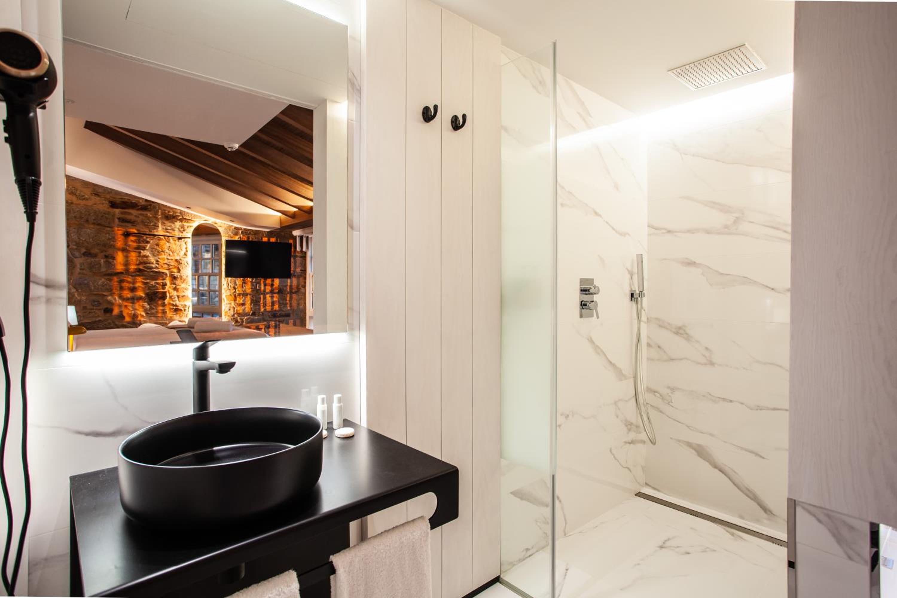 Deluxe Double Room with City View