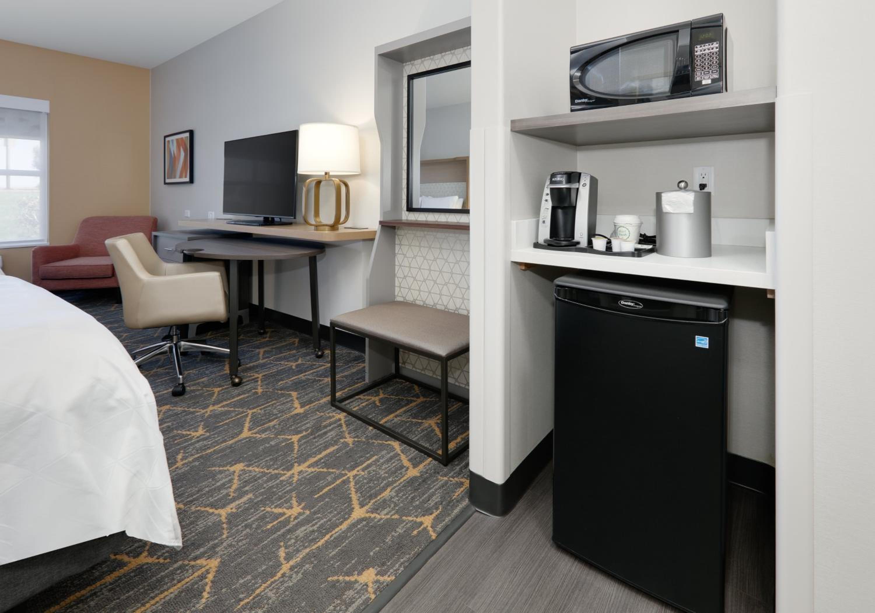 Standard Room with Two Queen Beds