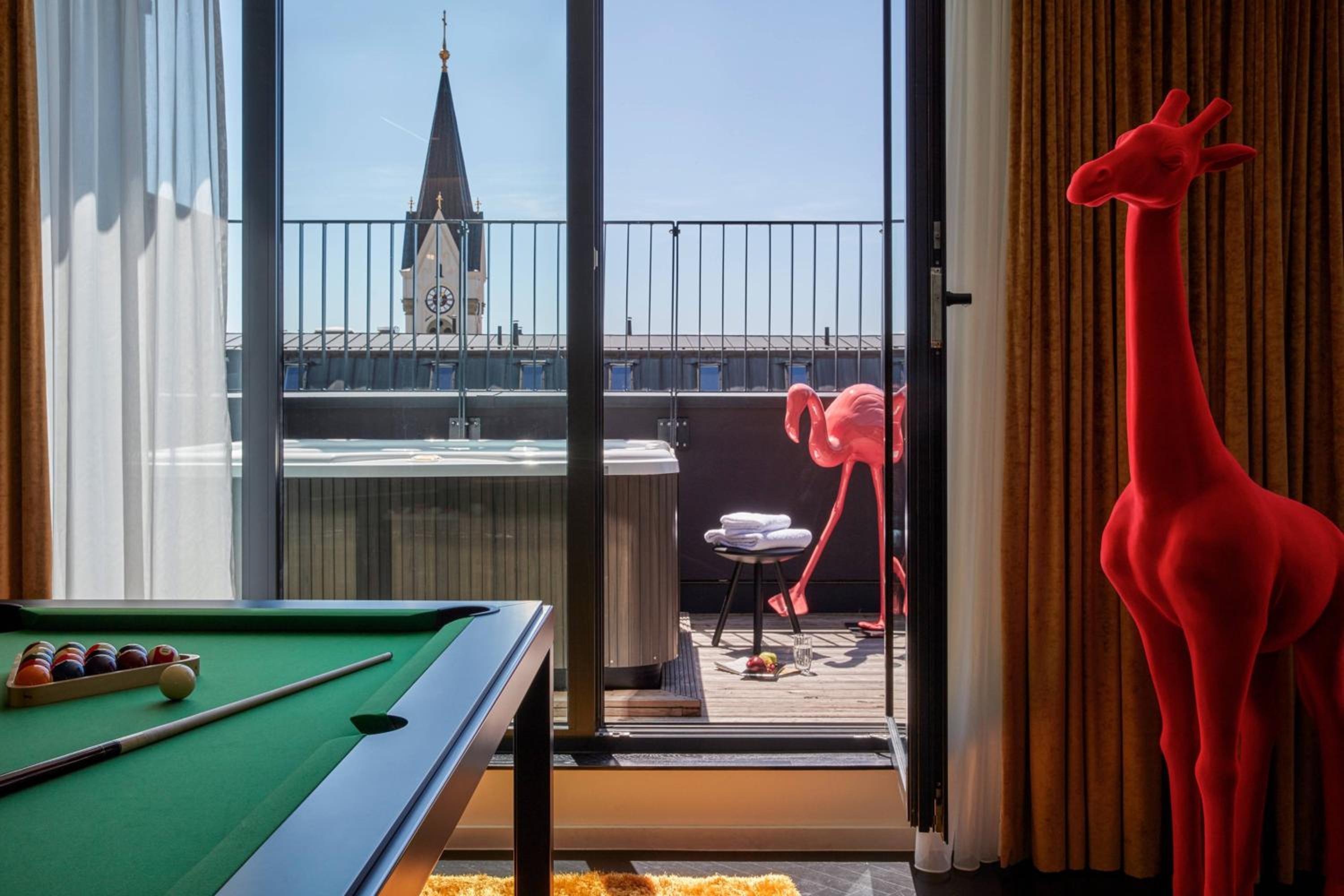 Deluxe Guest Room, Guest room, 1 King