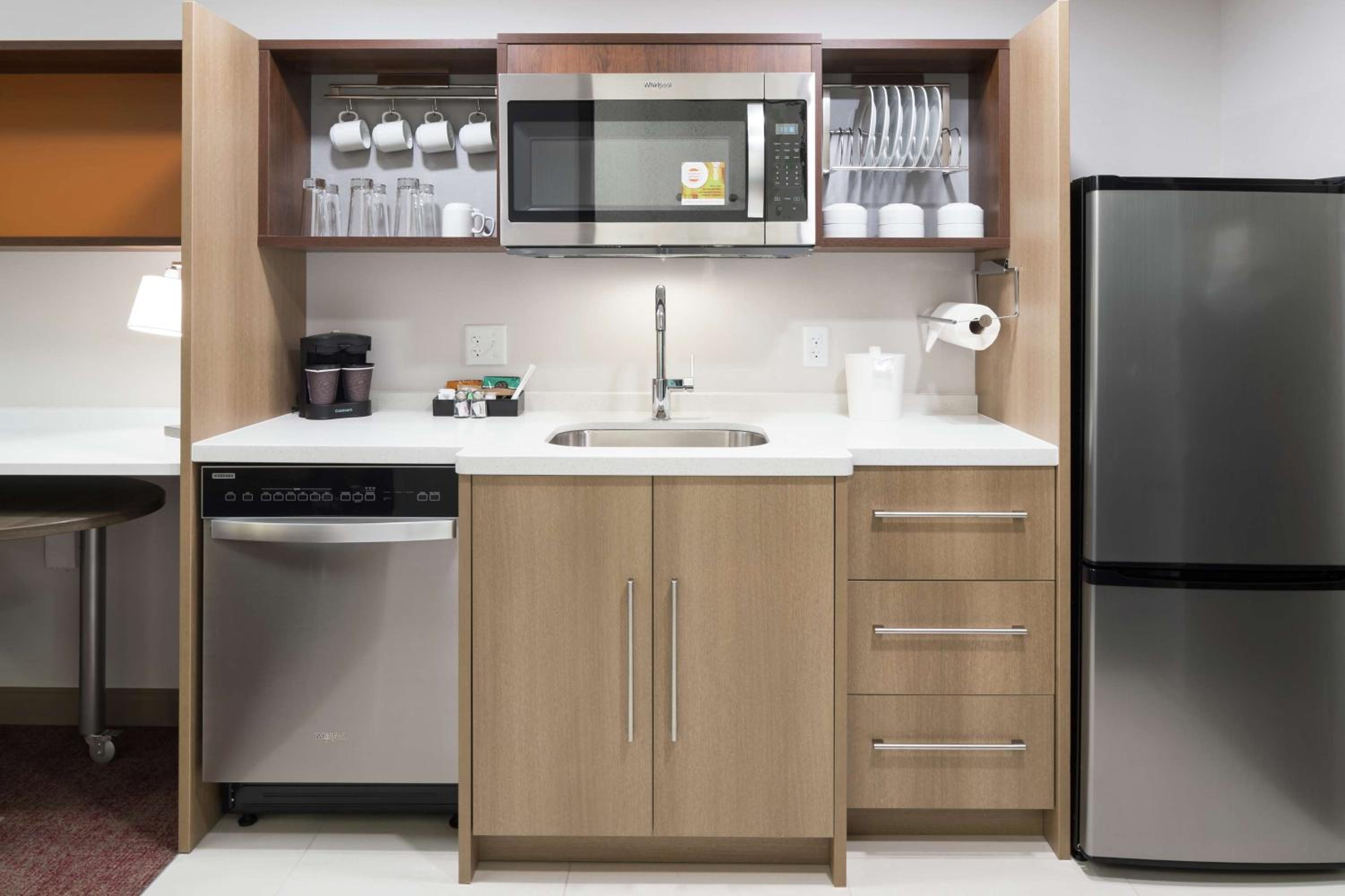 King Studio Suite - Hearing Access/Non-Smoking