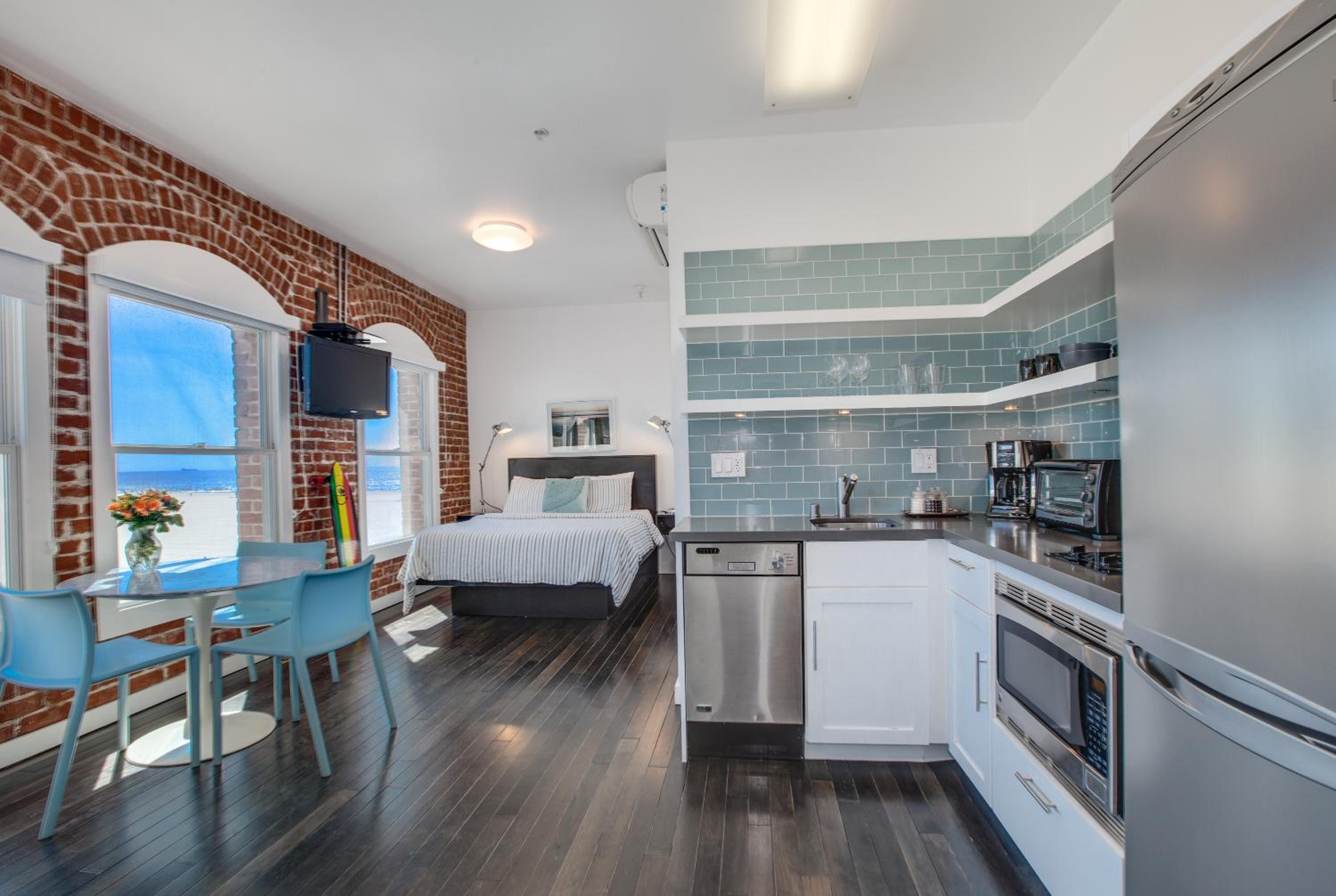 Studio Suite, Partial Ocean View