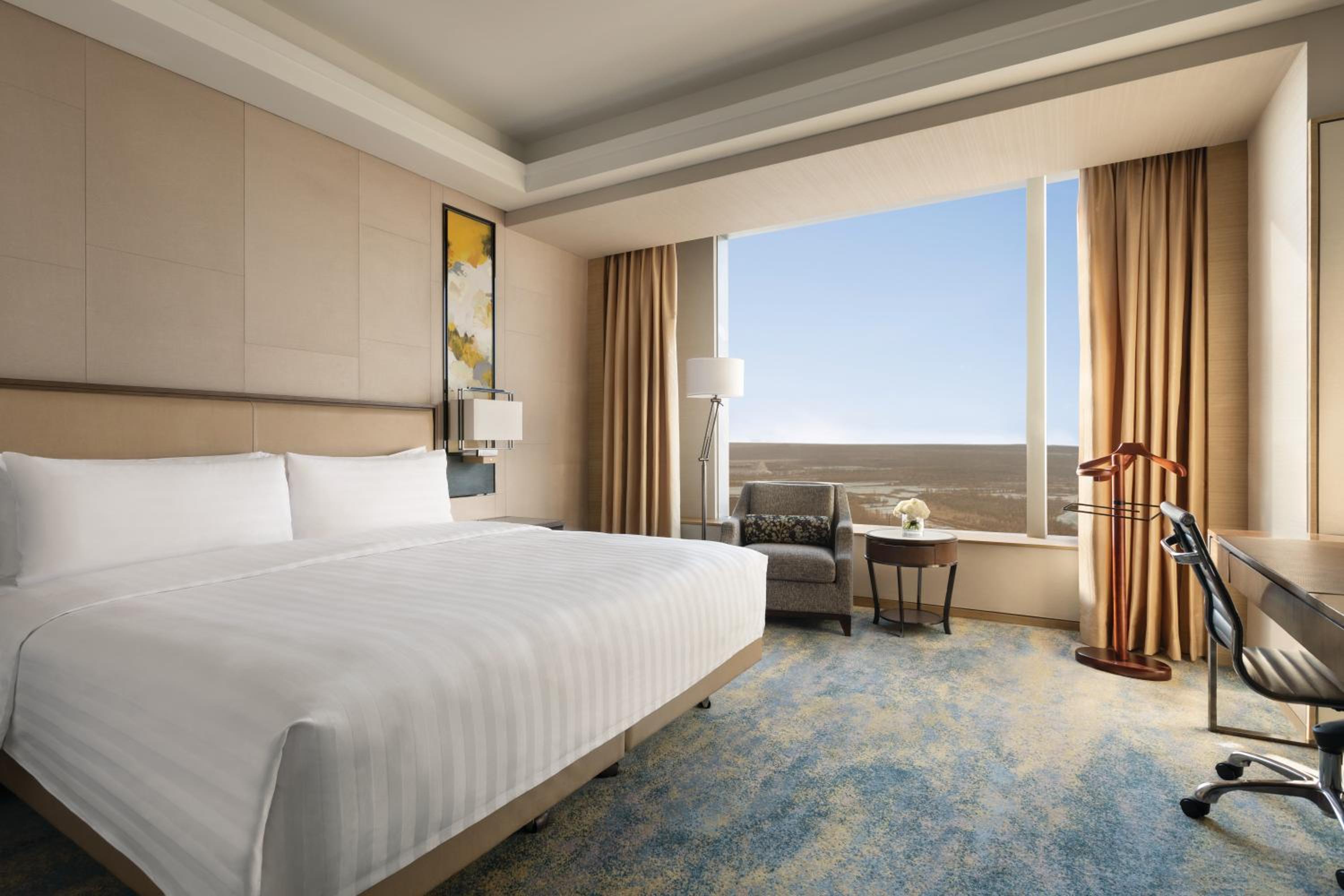 Deluxe River View King