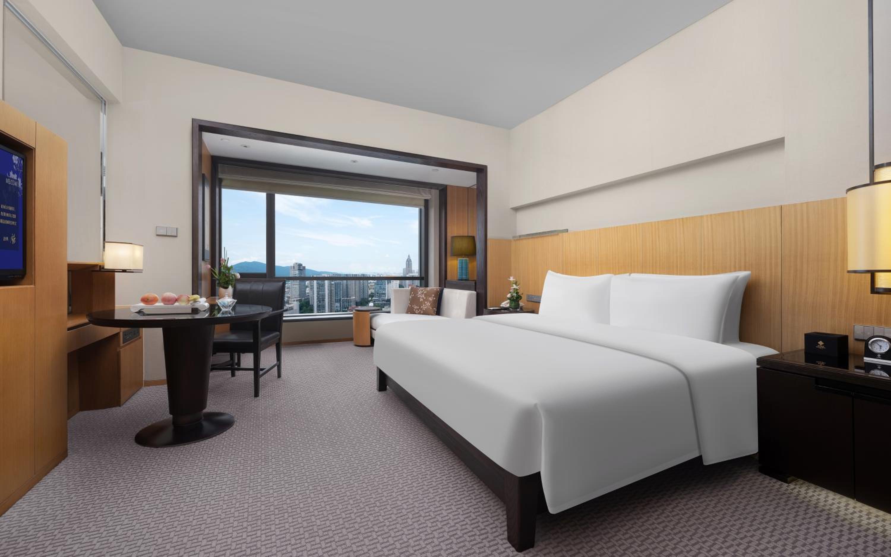 Yatai Tower Deluxe Room