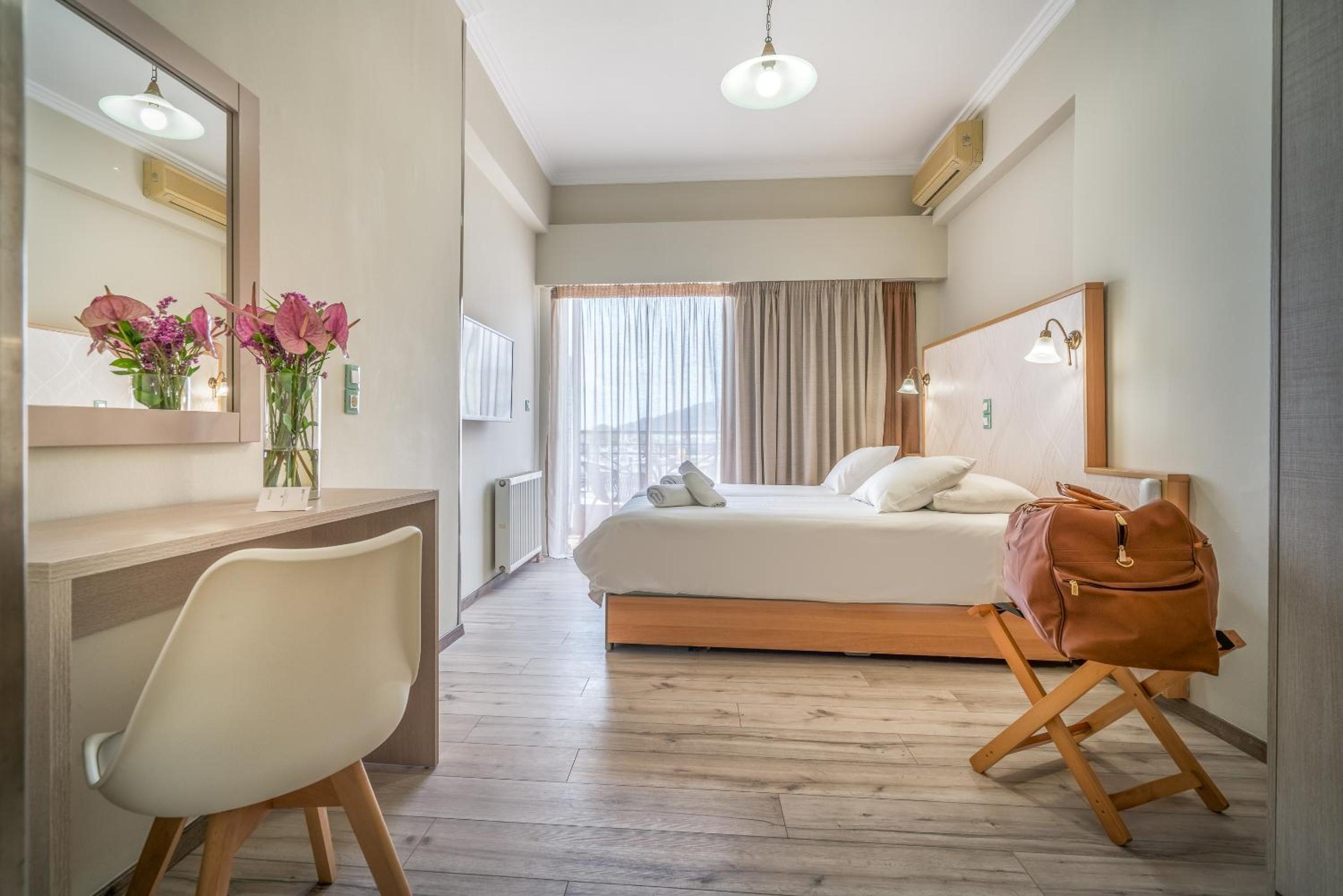 Double or Twin Room with Sea View