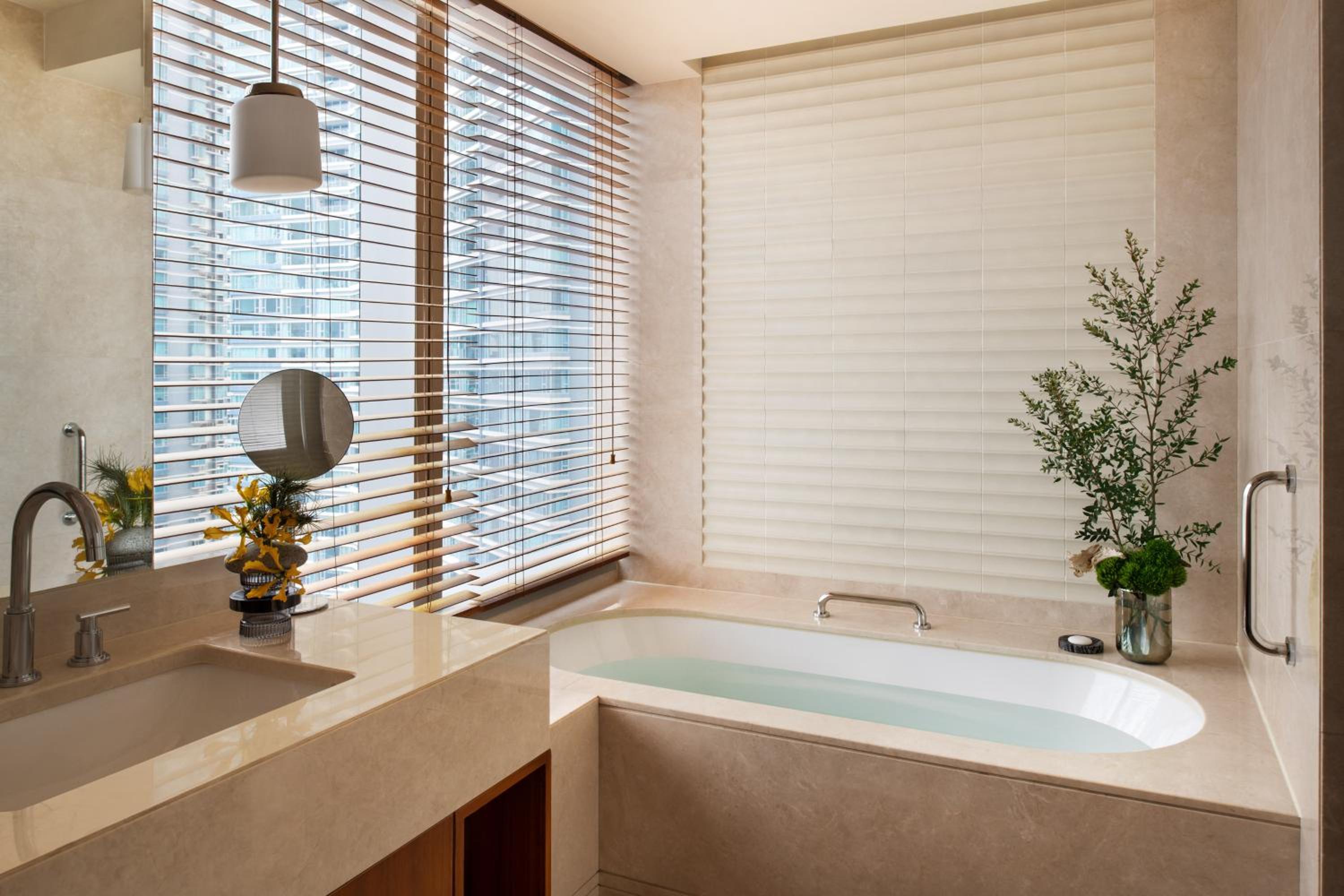 Deluxe City View Room