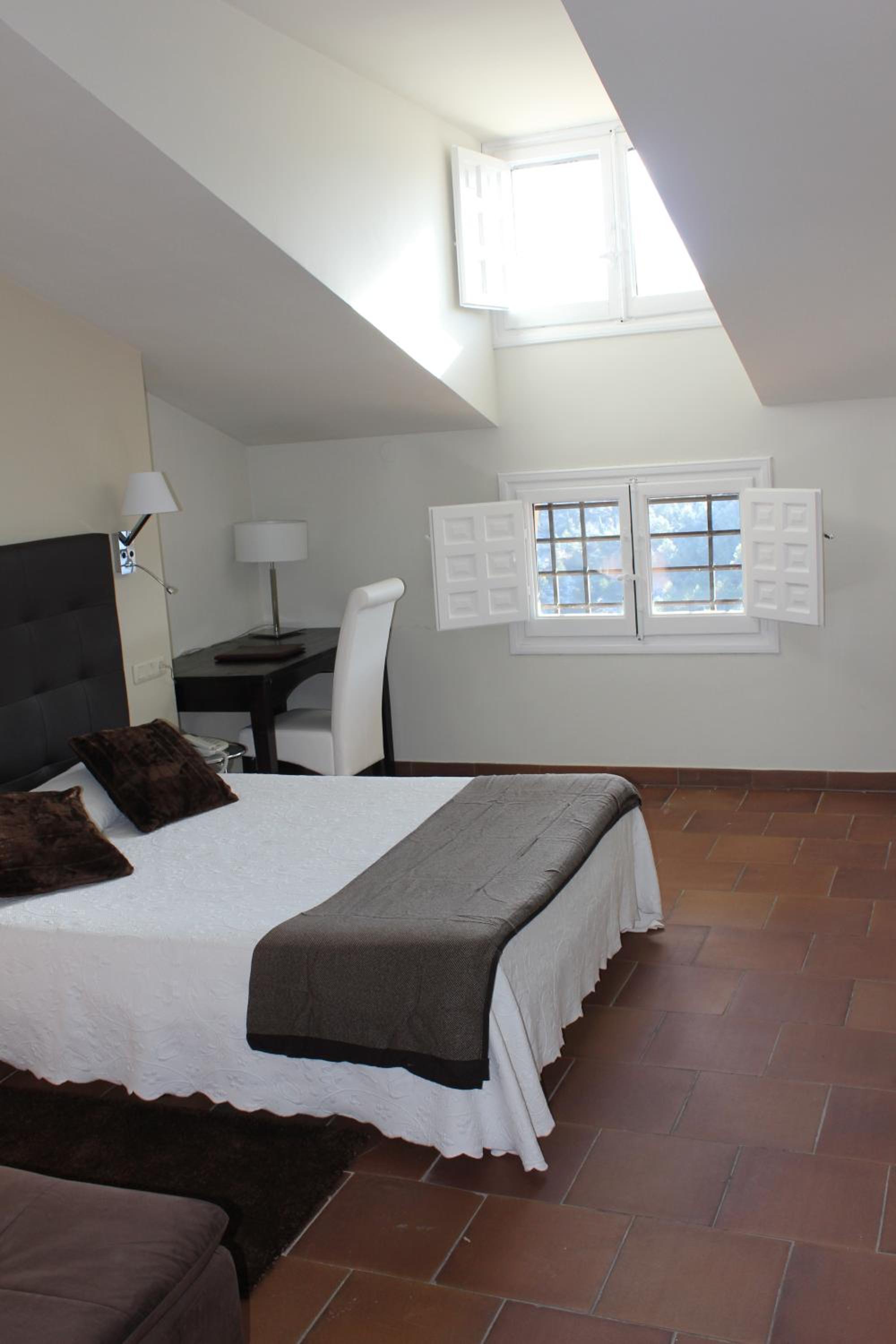 Double or Twin Room with View