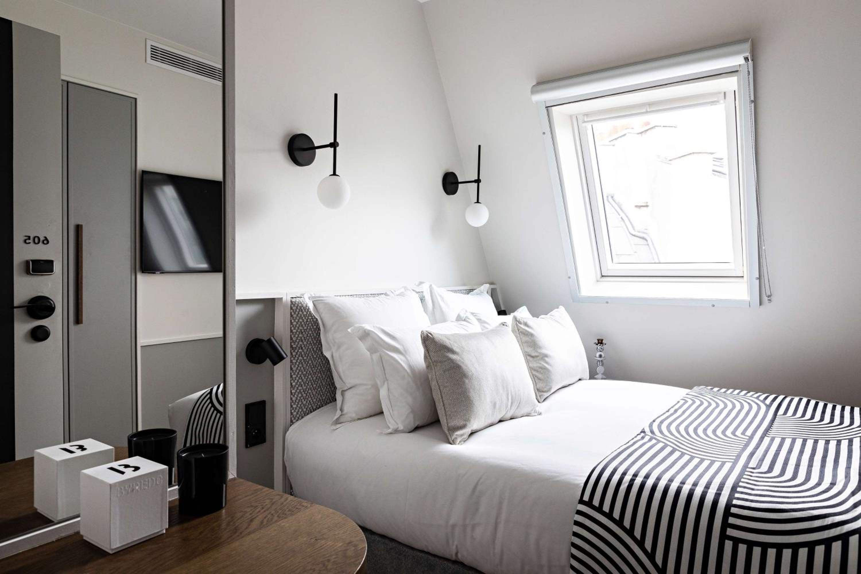 Classic Double Room - Non-Smoking