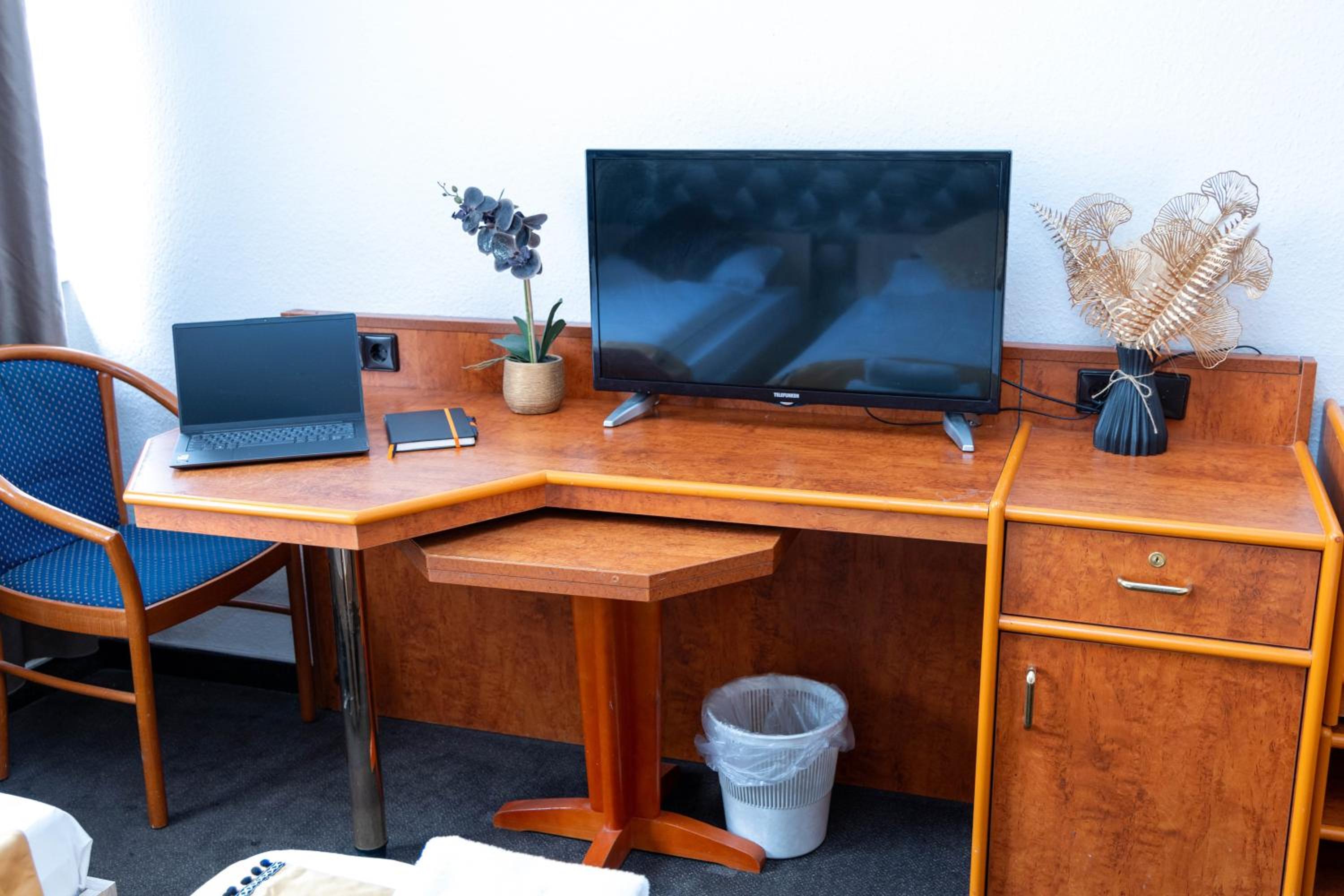 Classic Quadruple Room