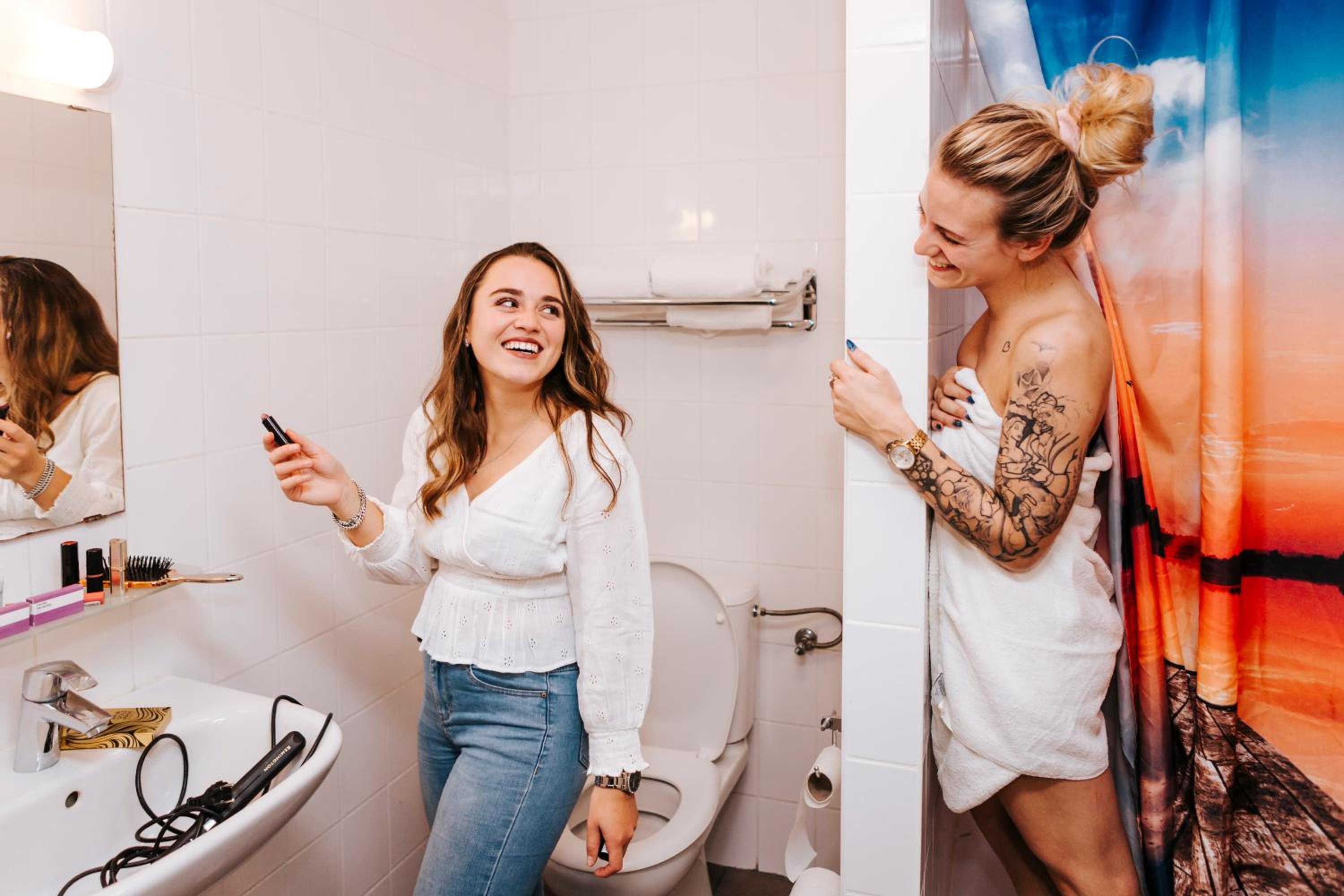 10-Person Studio with Race Theme and Private External Bathroom