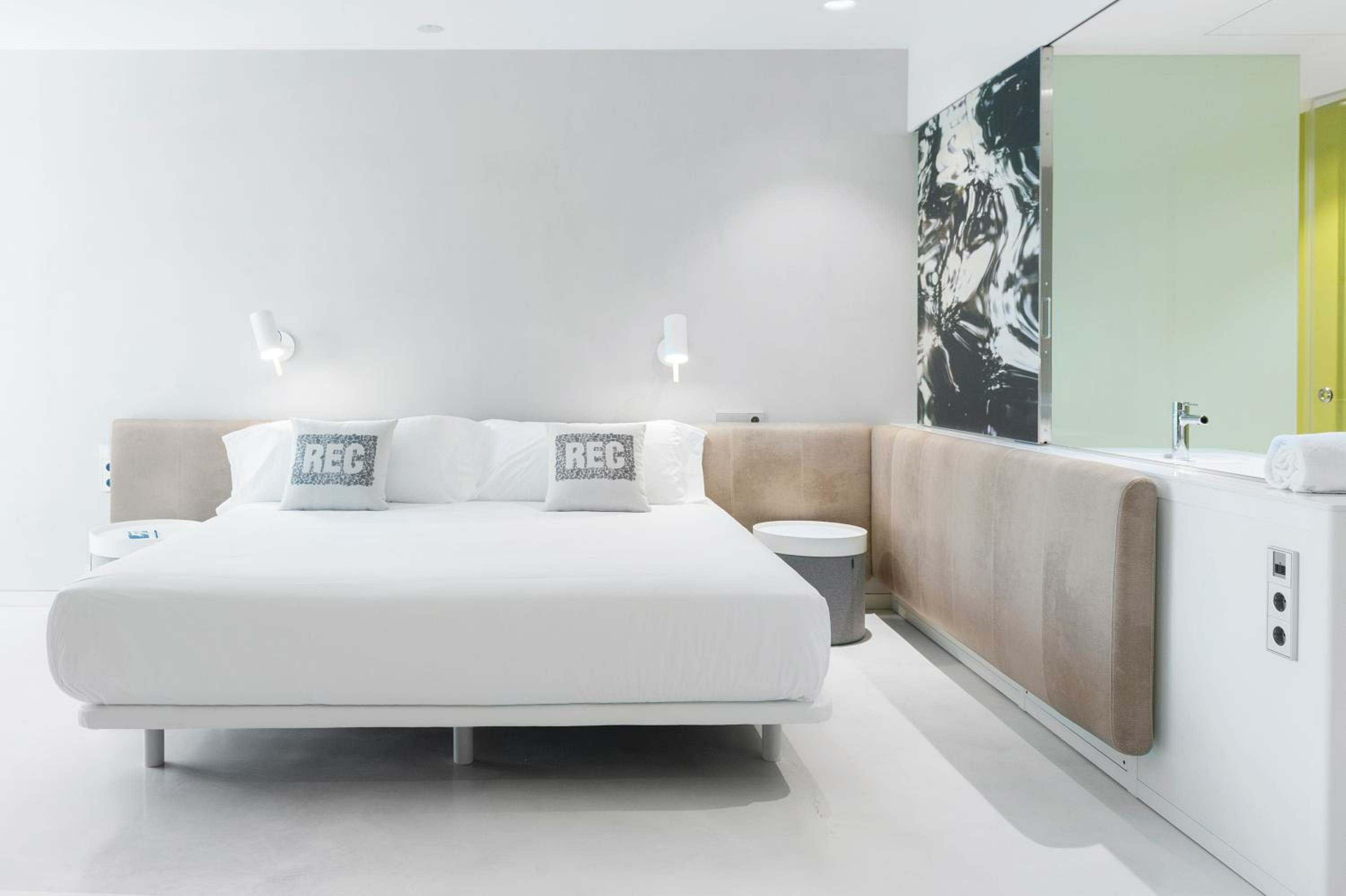 Superior Deluxe Double or Twin Room 