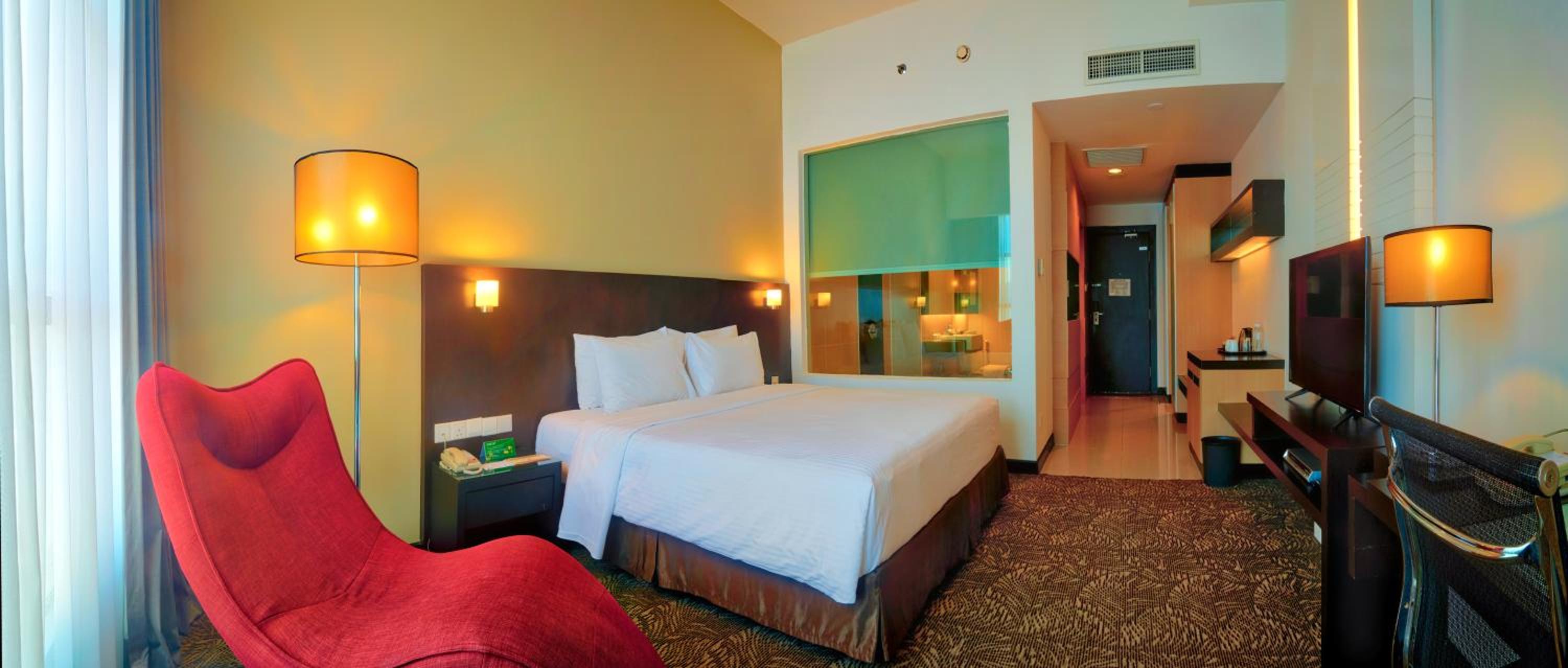 Deluxe Double or Twin Room