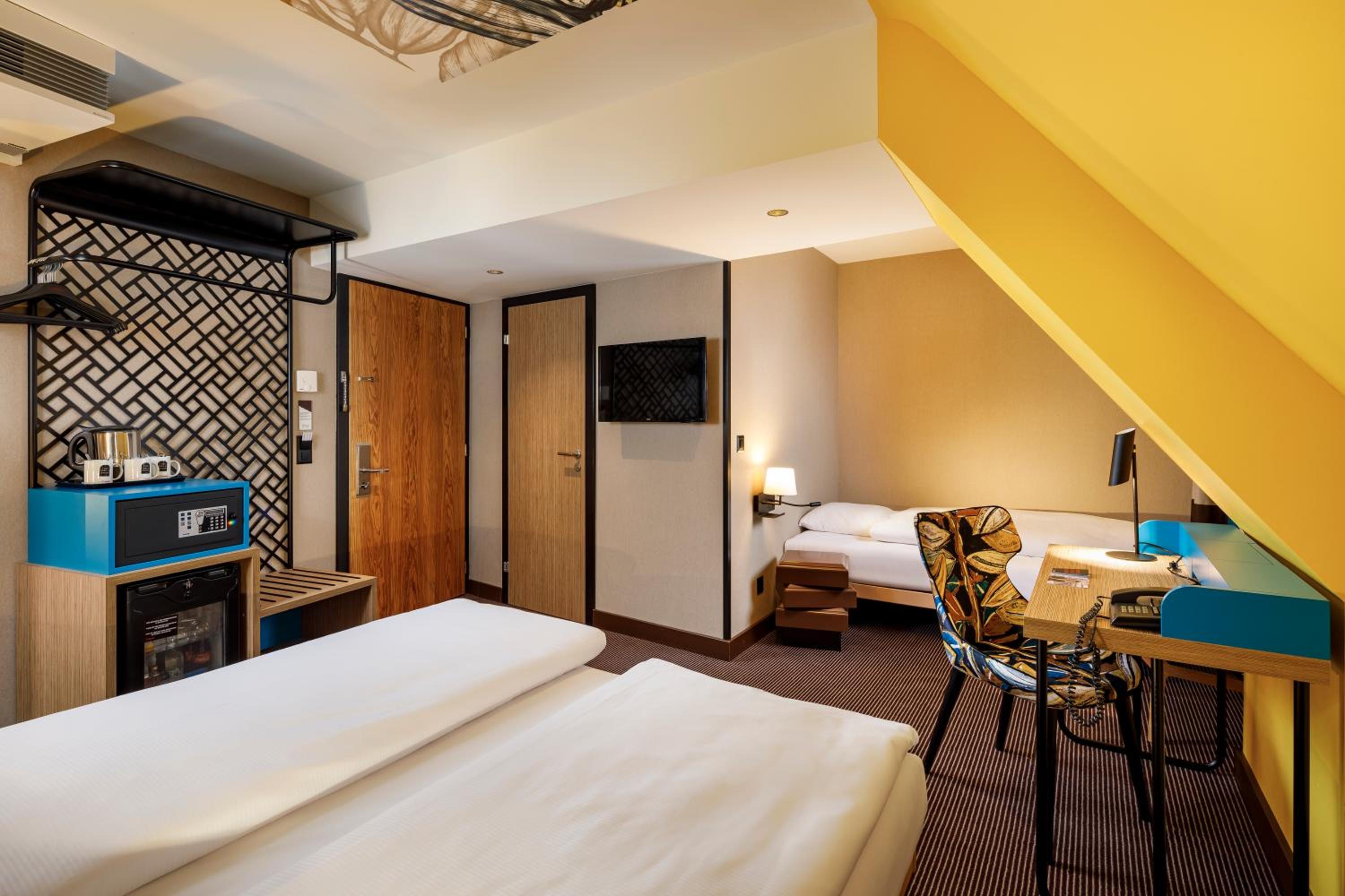 Superior Triple Room