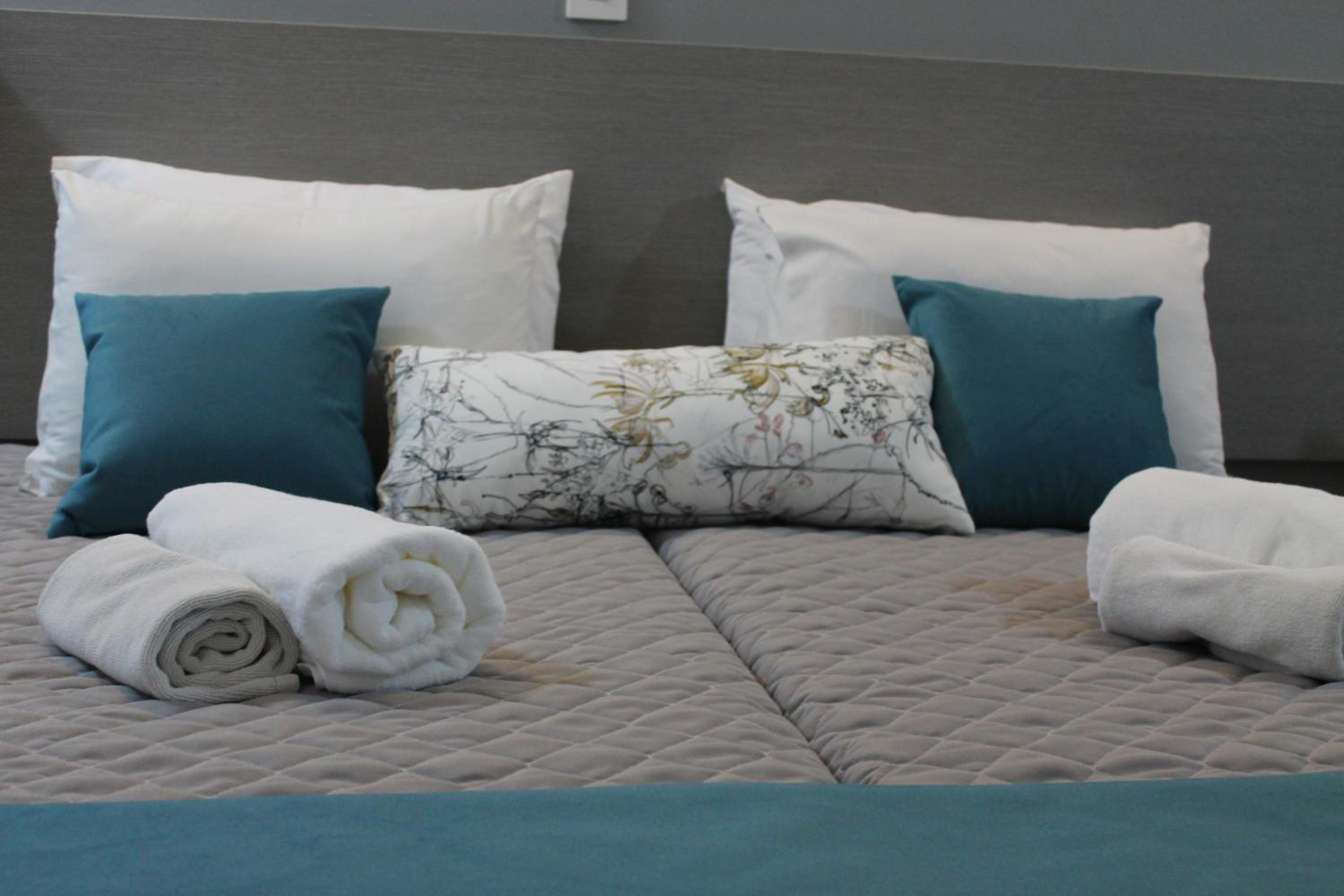 Superior One Bedroom Apartment