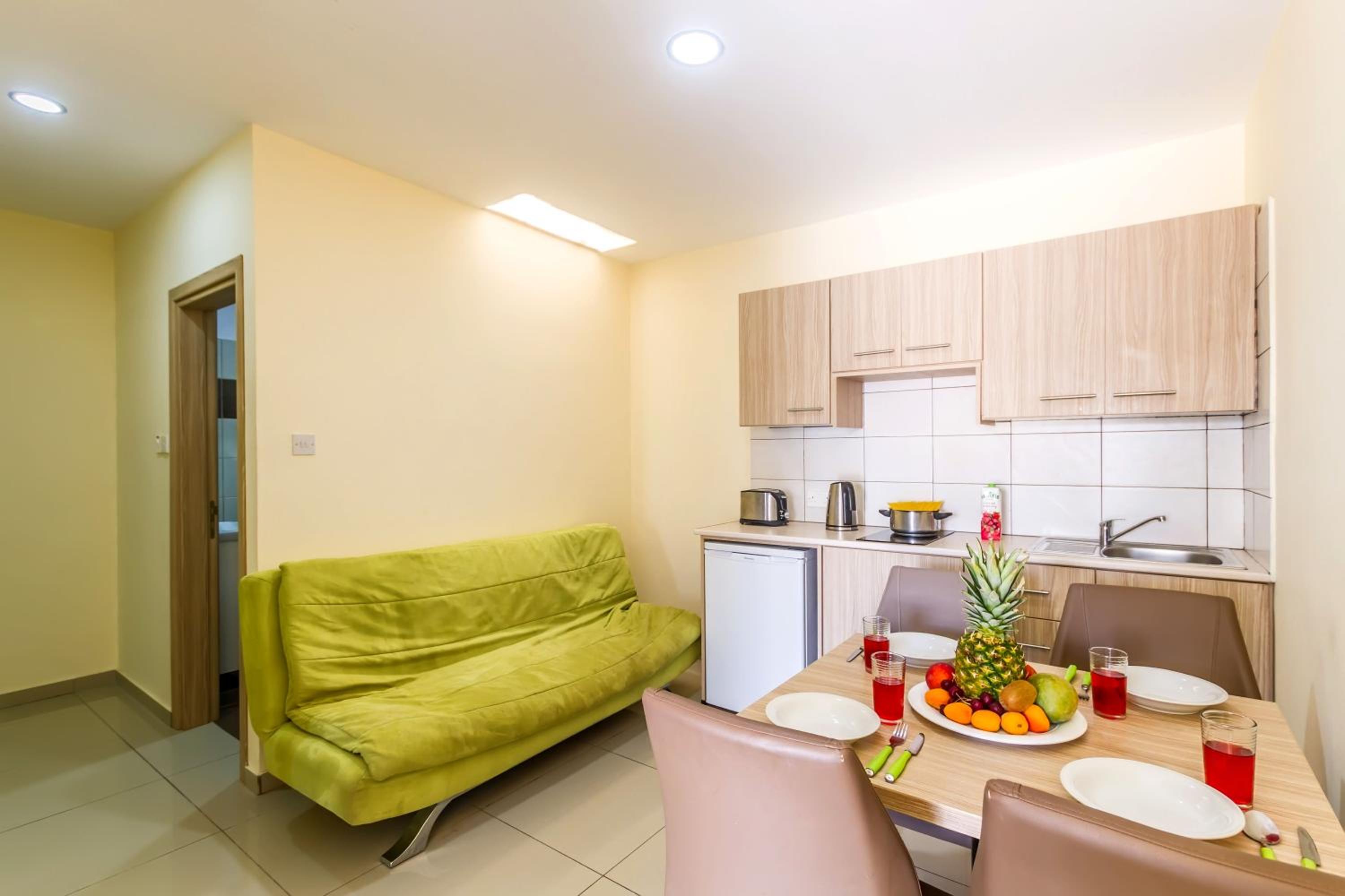 Two-Bedroom Apartment with Terrace - Annex