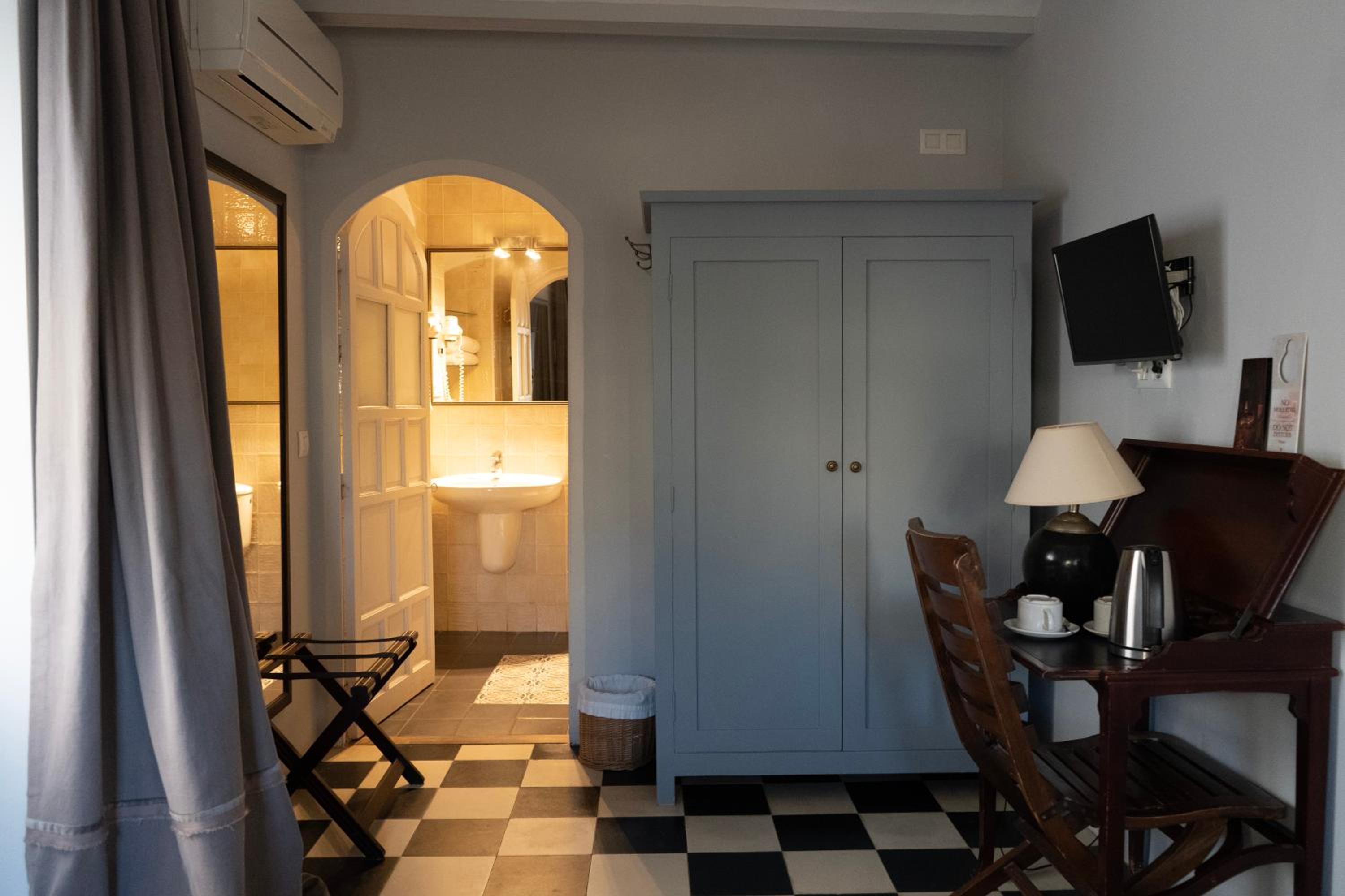 Small Double Room