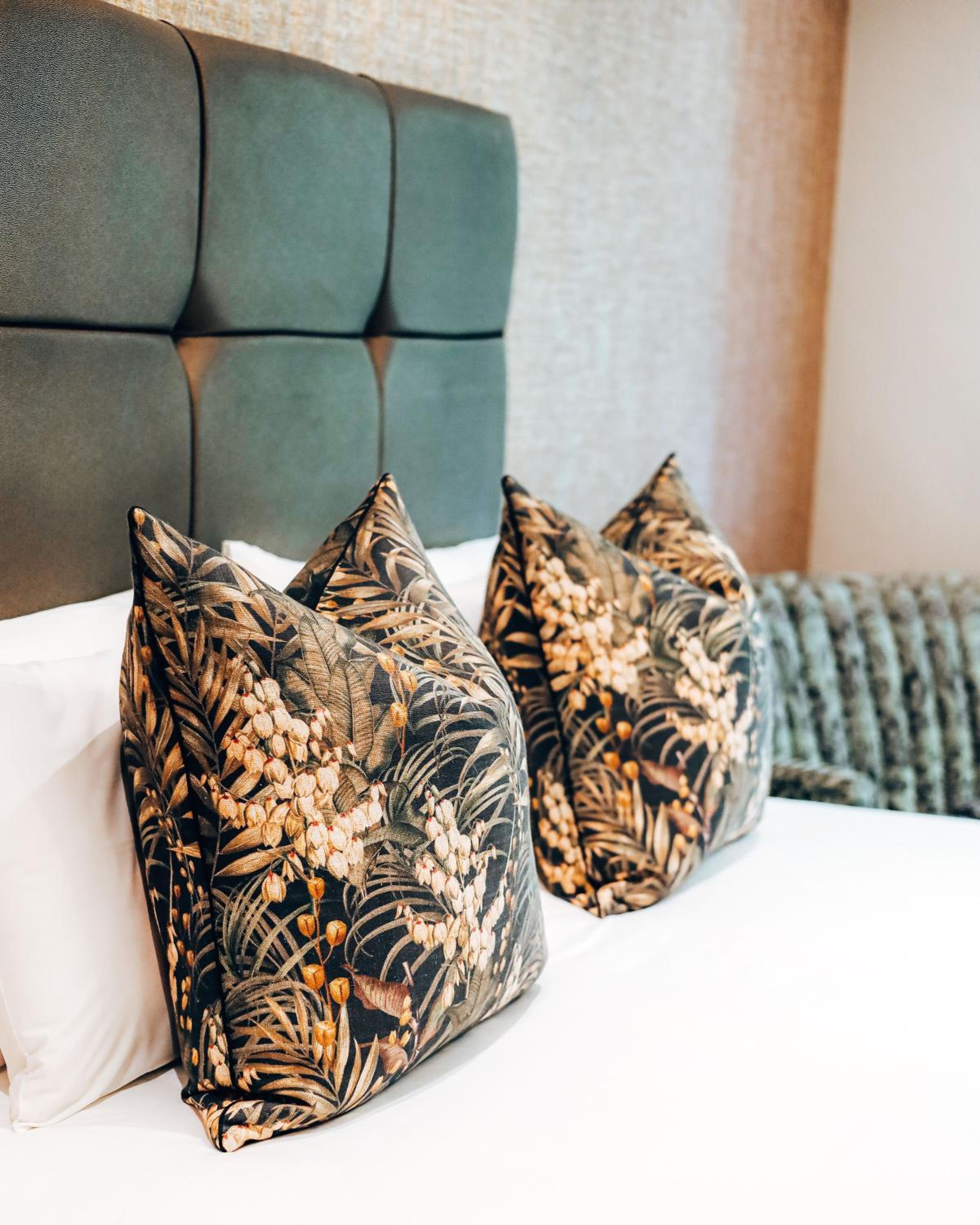 Heritage Deluxe Room with Balcony