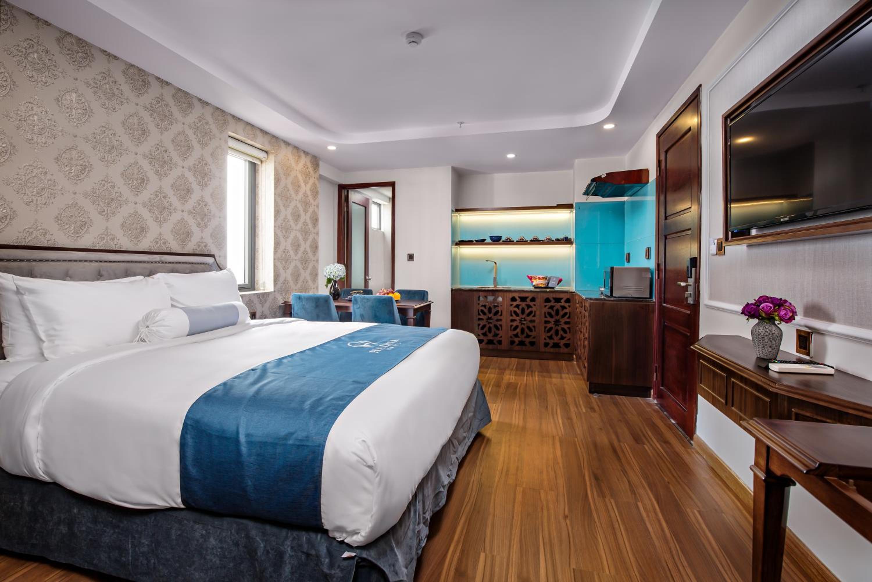 Studio Apartment with City View