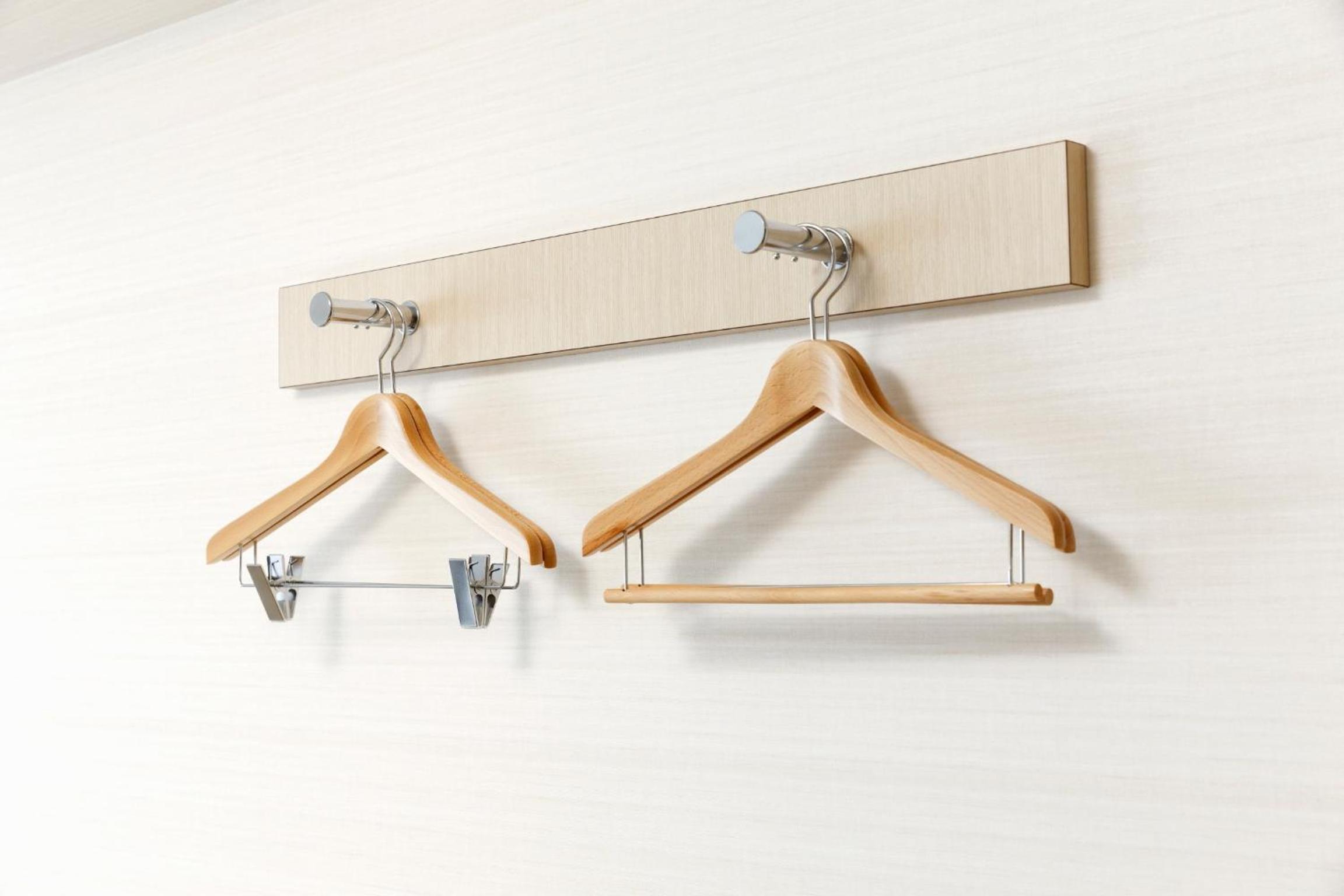 Family Room with Futon - Non-Smoking