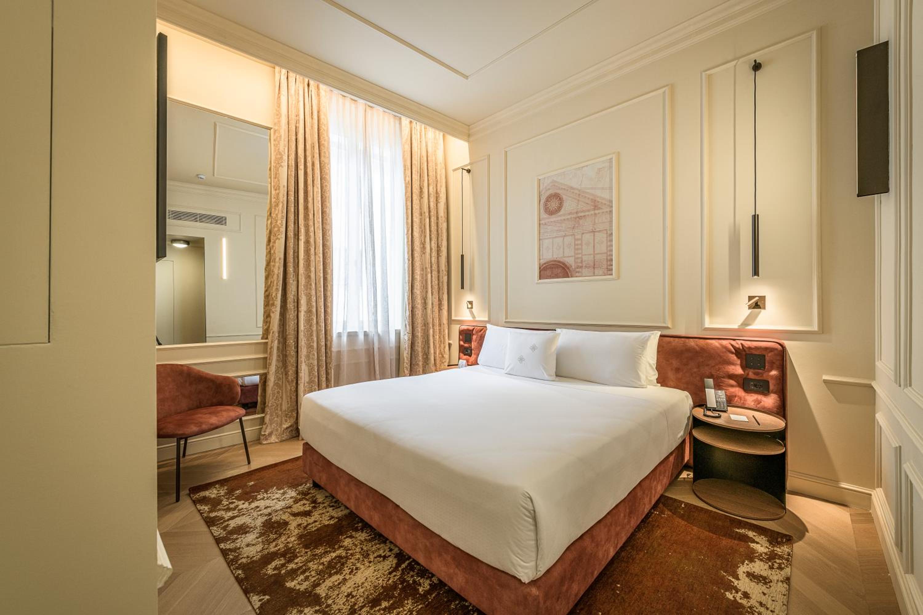 Large Double or Twin Room