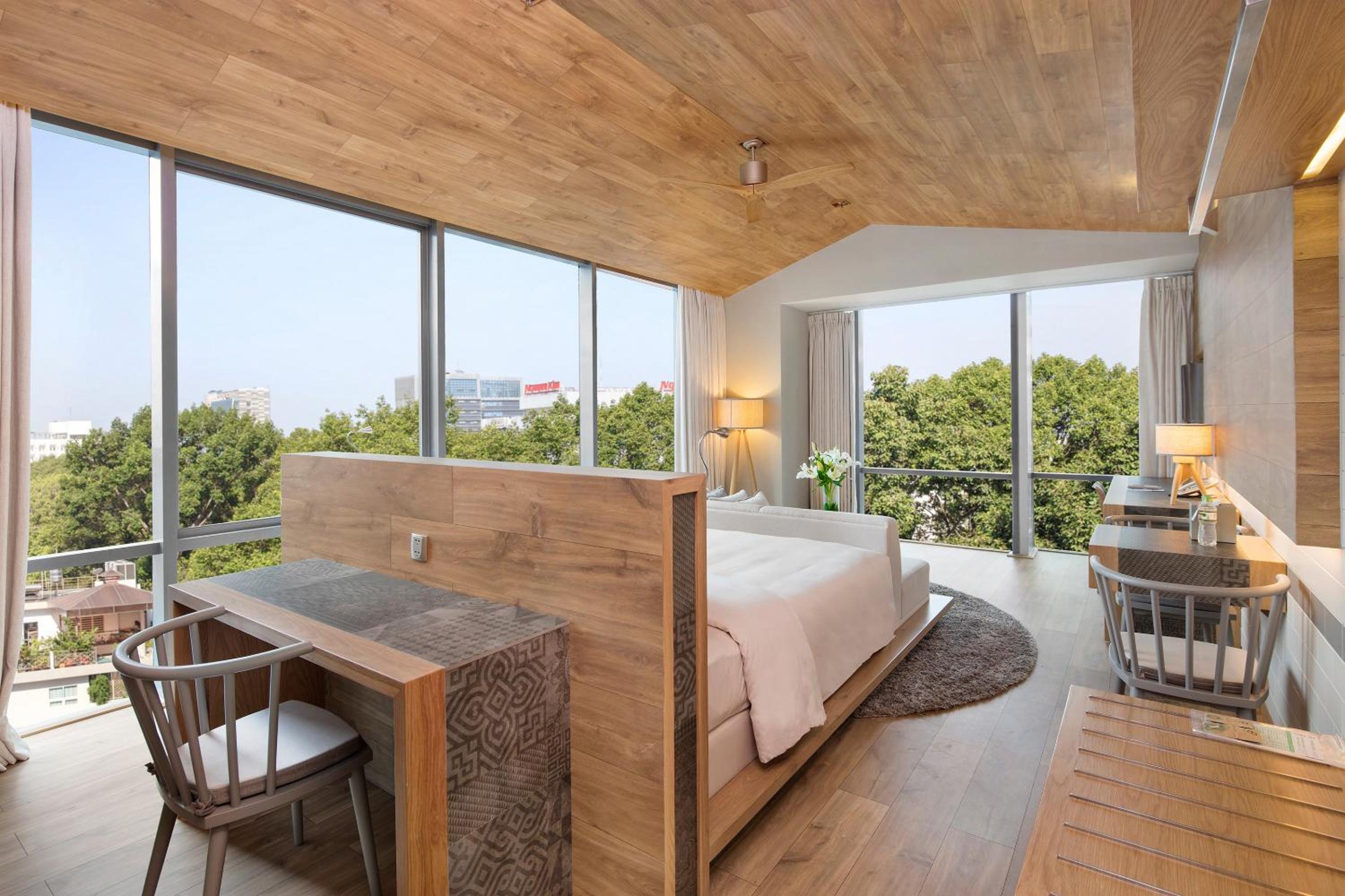 Corner Suite