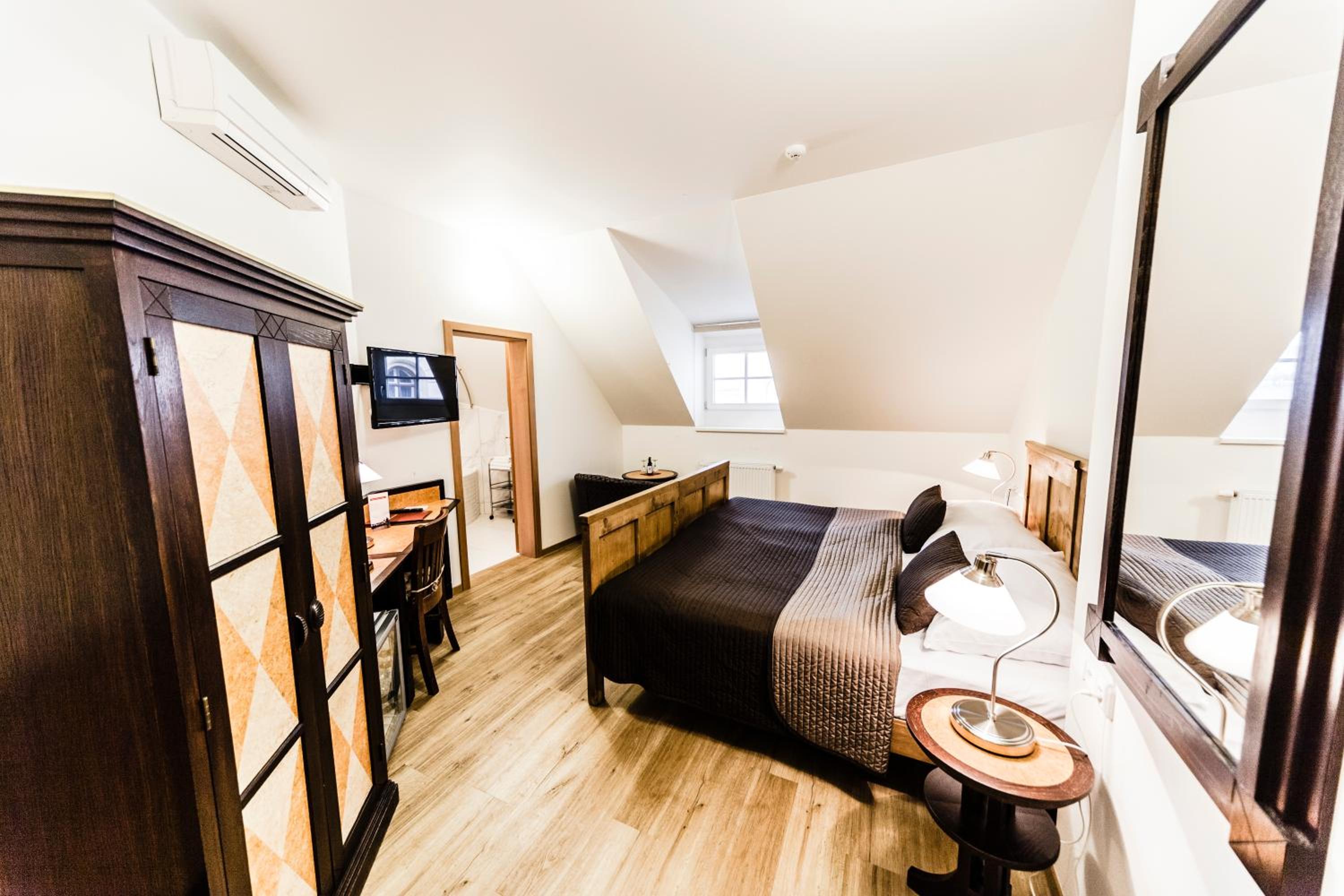 Single Room