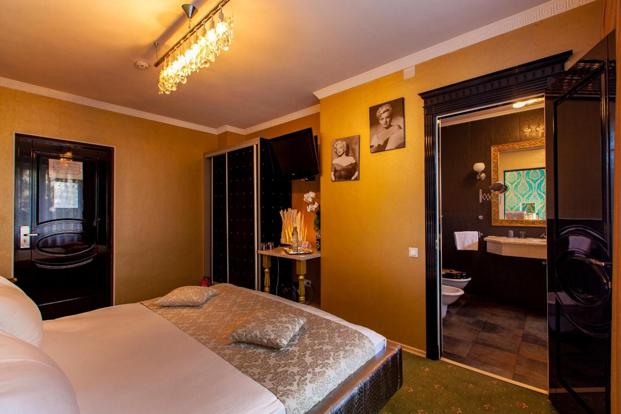 Business Single Room