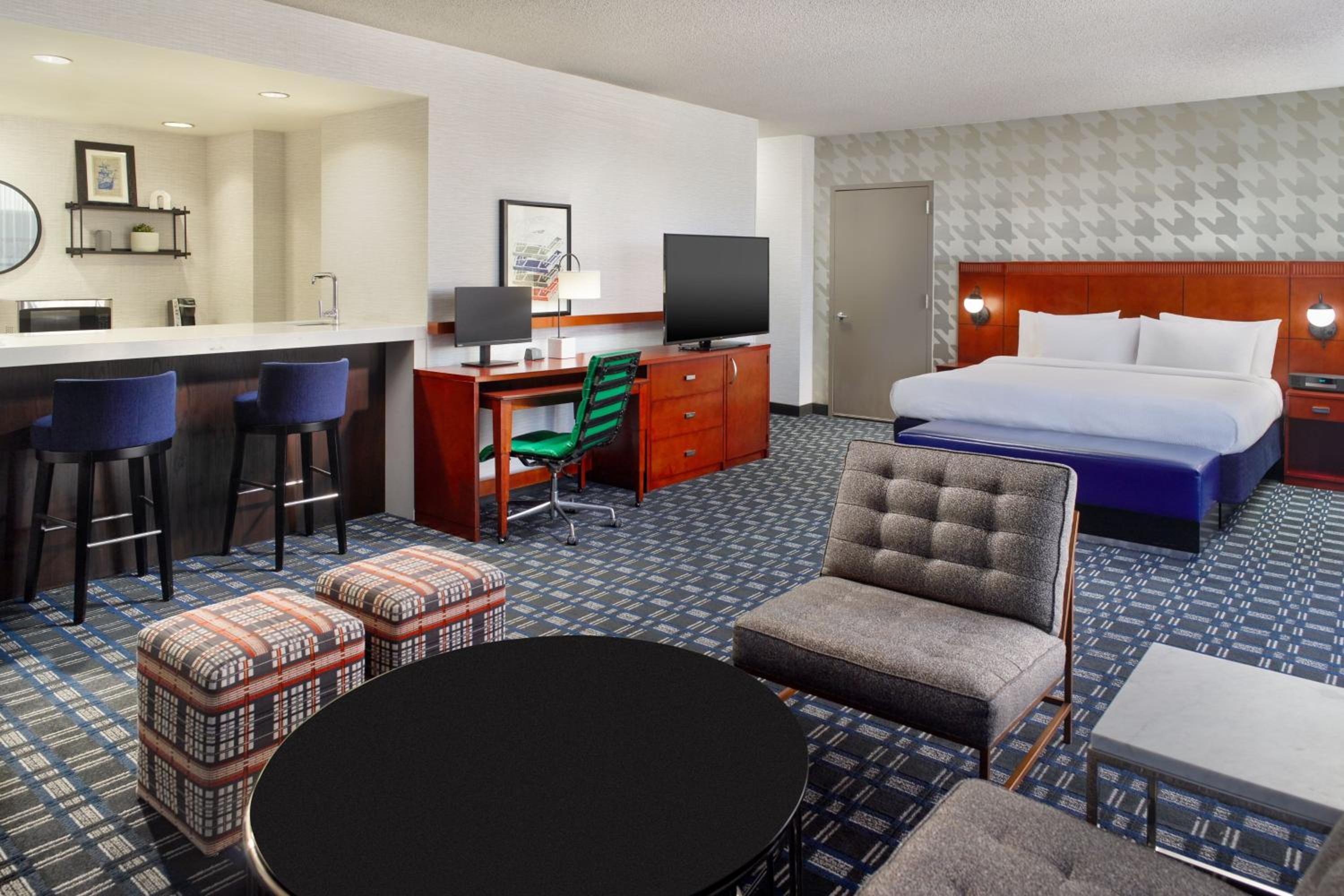Hospitality Suite with Sofa Bed