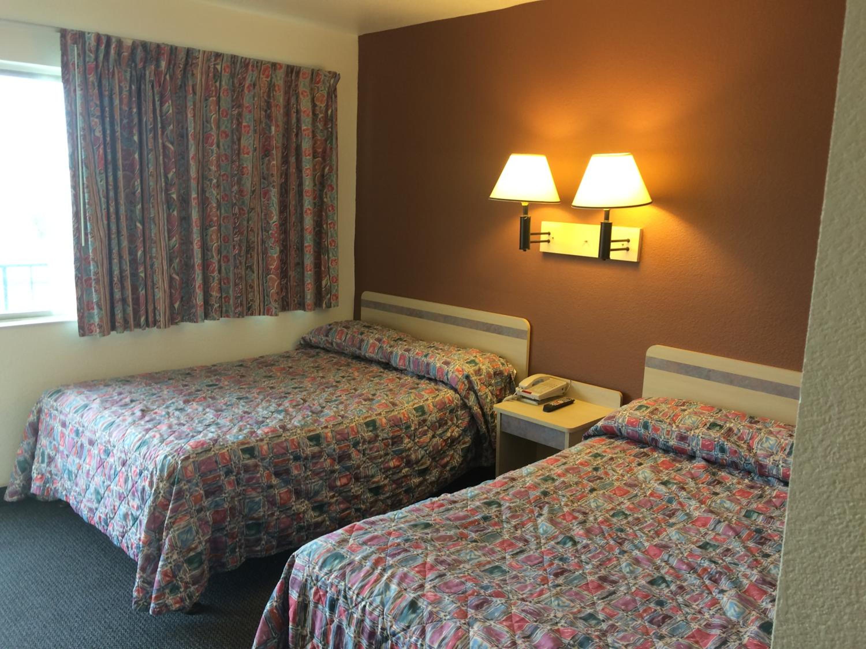  Deluxe Double Room With Two Double Beds - Non-Smoking
