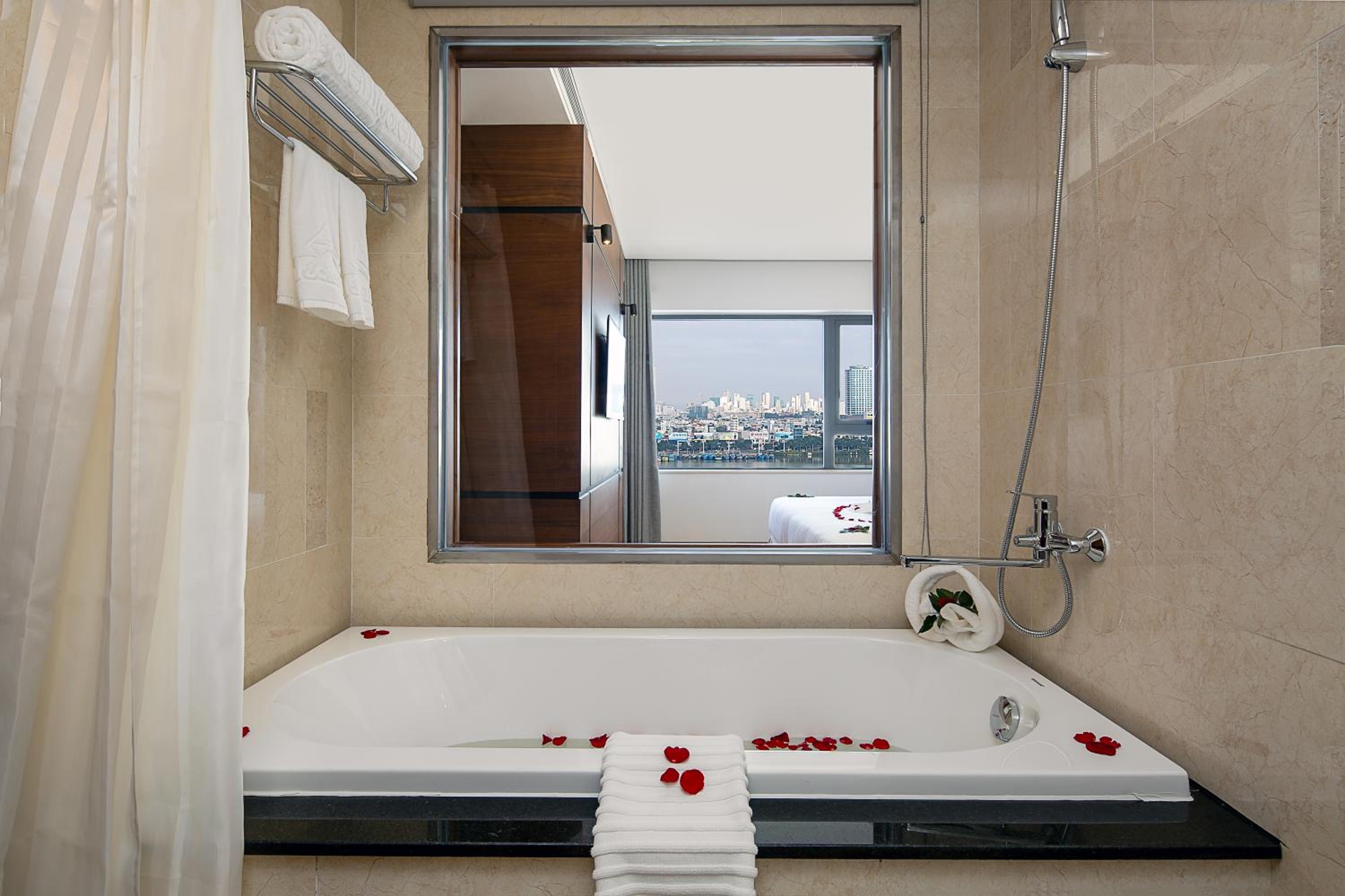 Suite with River View