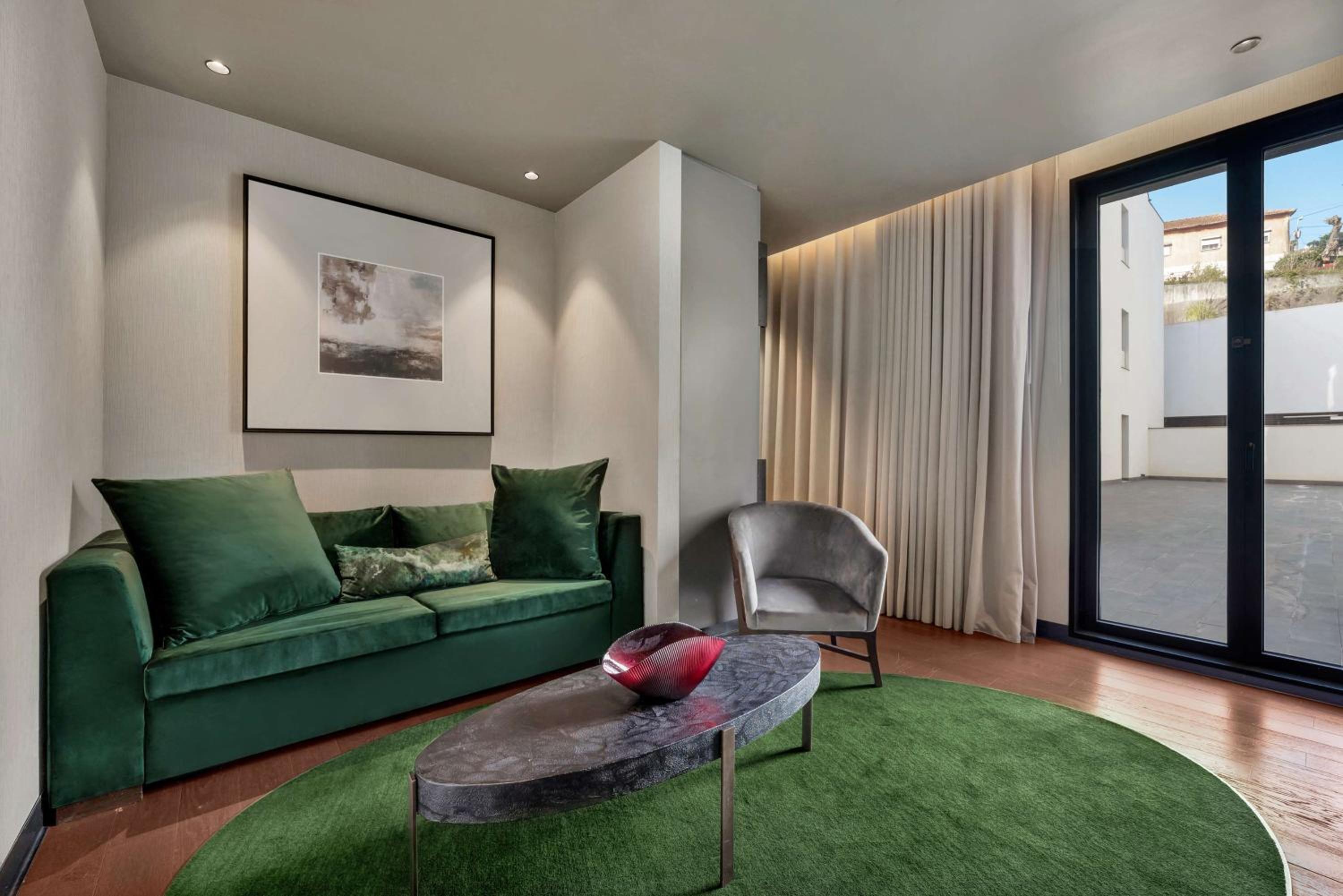 One-Bedroom King Suite